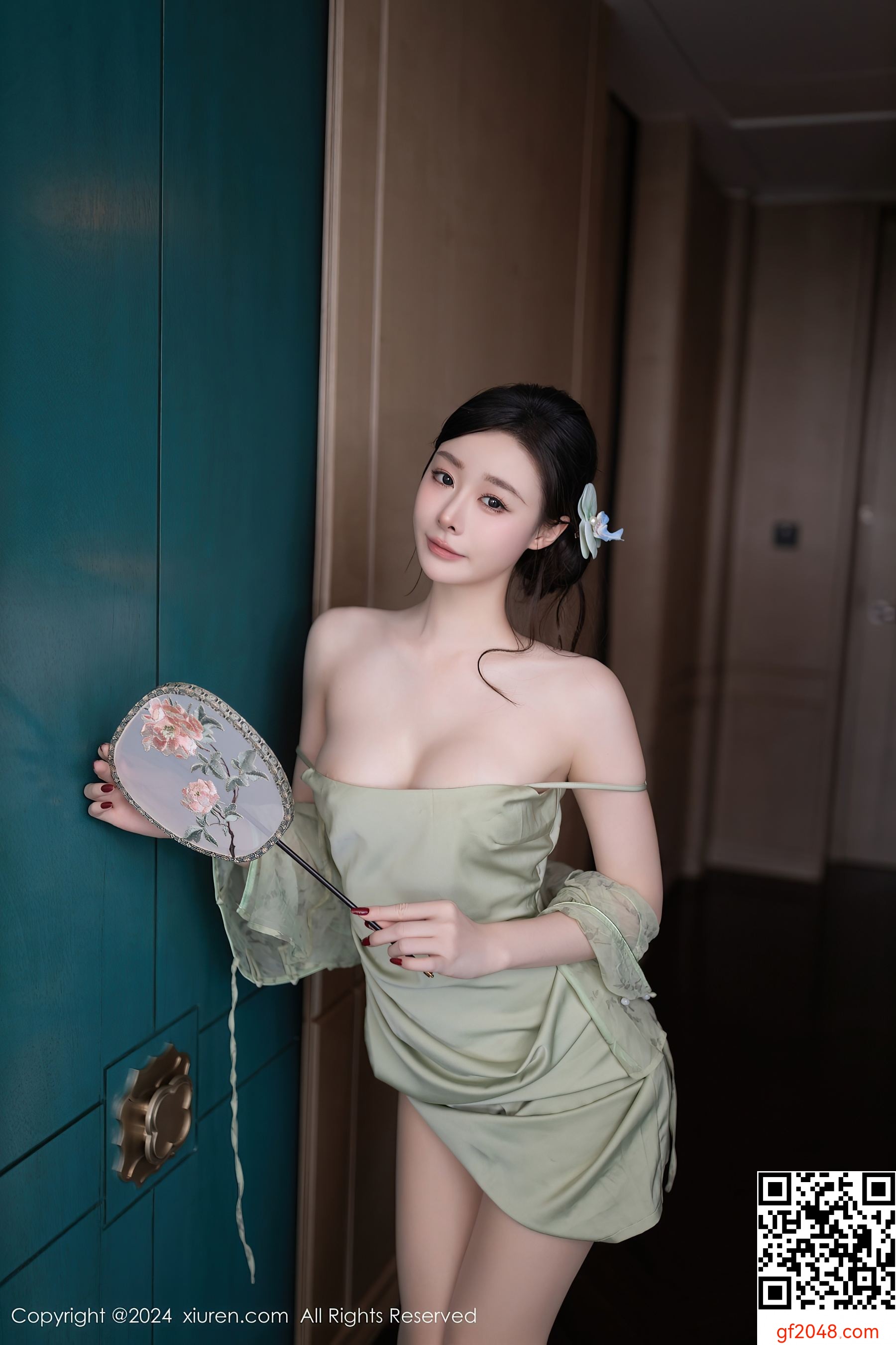 [XiuRen秀人网] No.9124 小逗逗 丝袜美腿