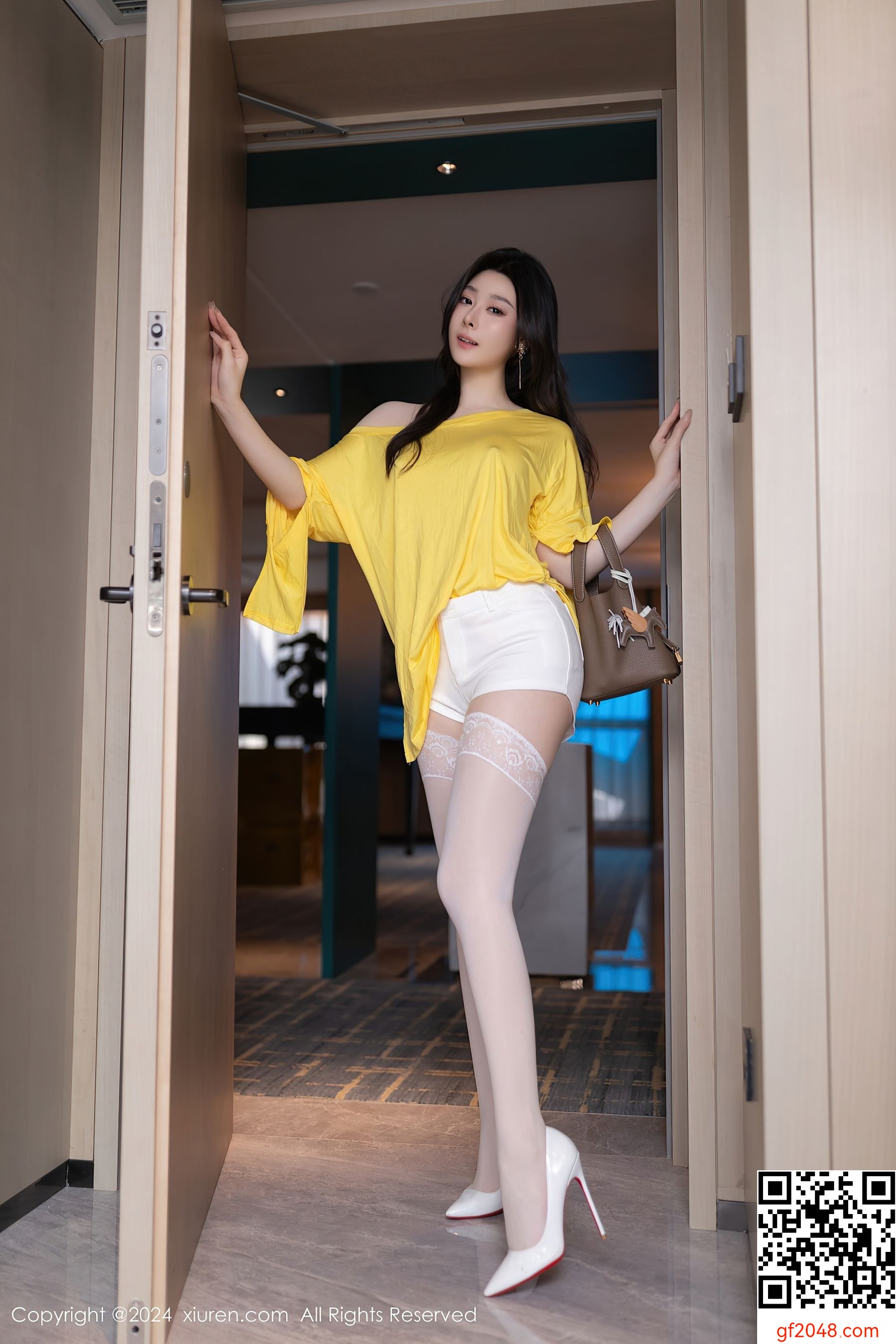 [XiuRen秀人网] No.9019 小逗逗 美腿写真