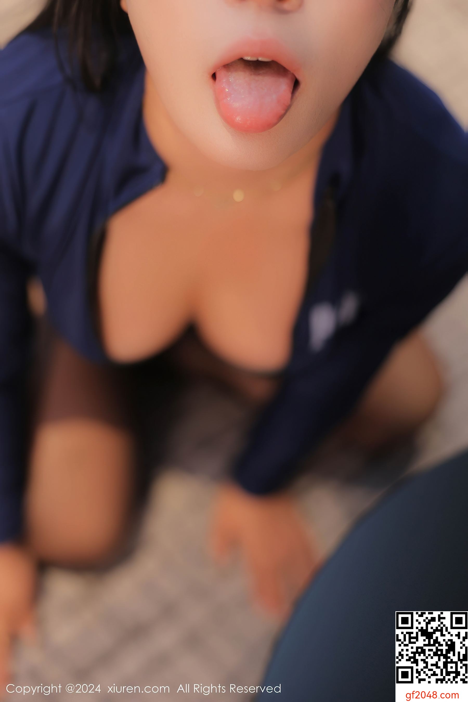 [XiuRen秀人网] No.9022 麦田 黑丝美腿