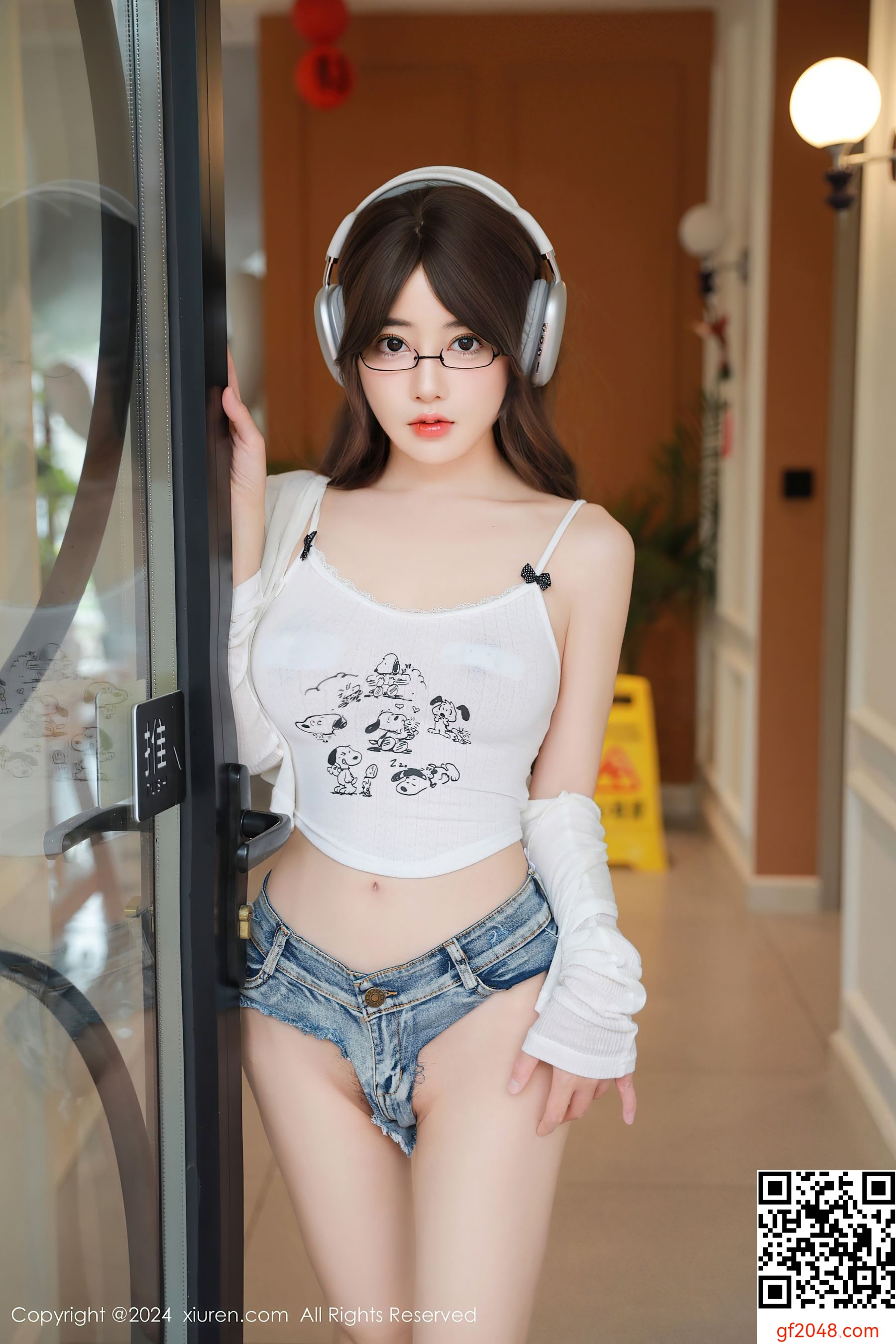 [XiuRen秀人网] No.8964 桃妖夭 性感美腿