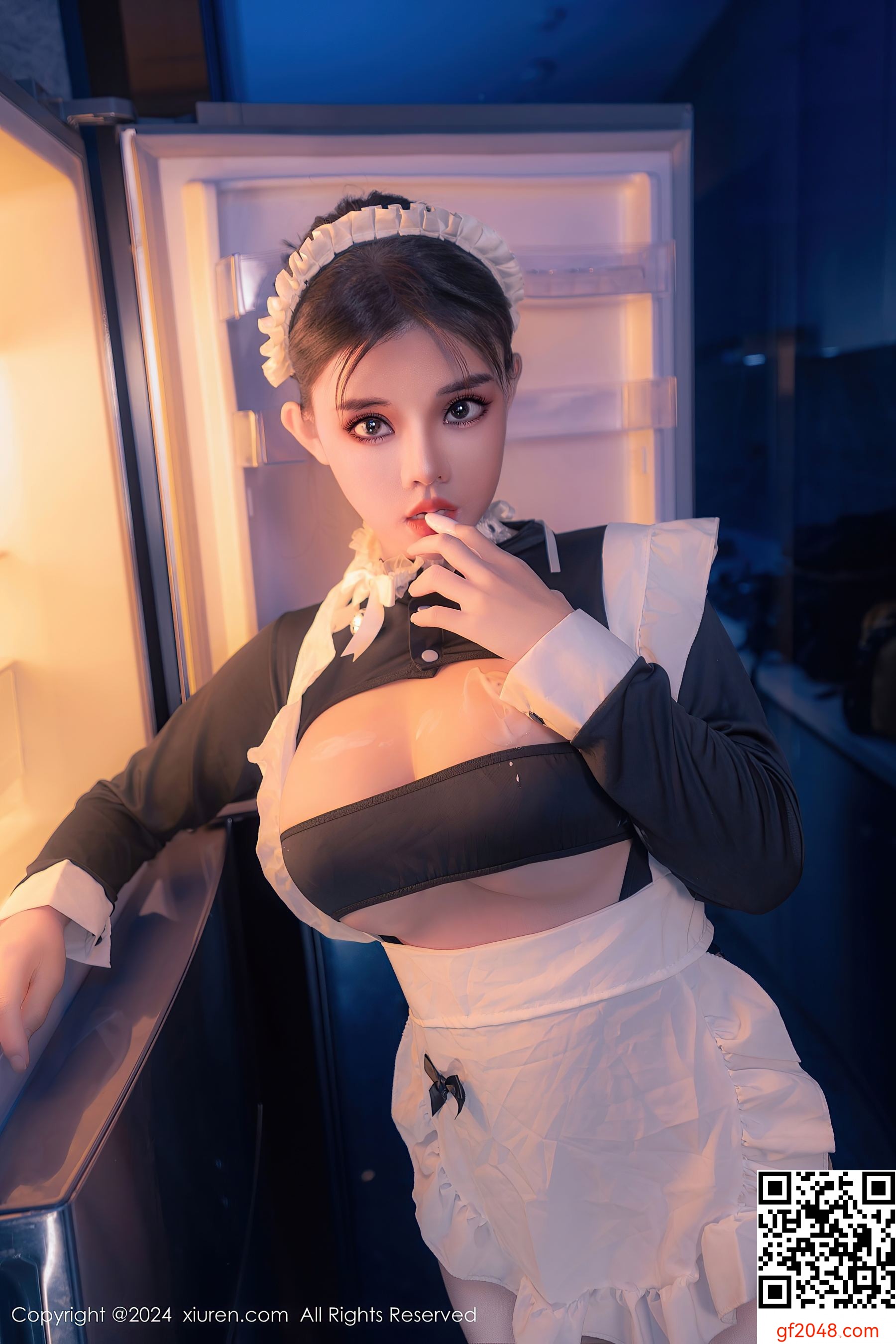 [XiuRen秀人网] No.8966 小童颜 丝袜美臀