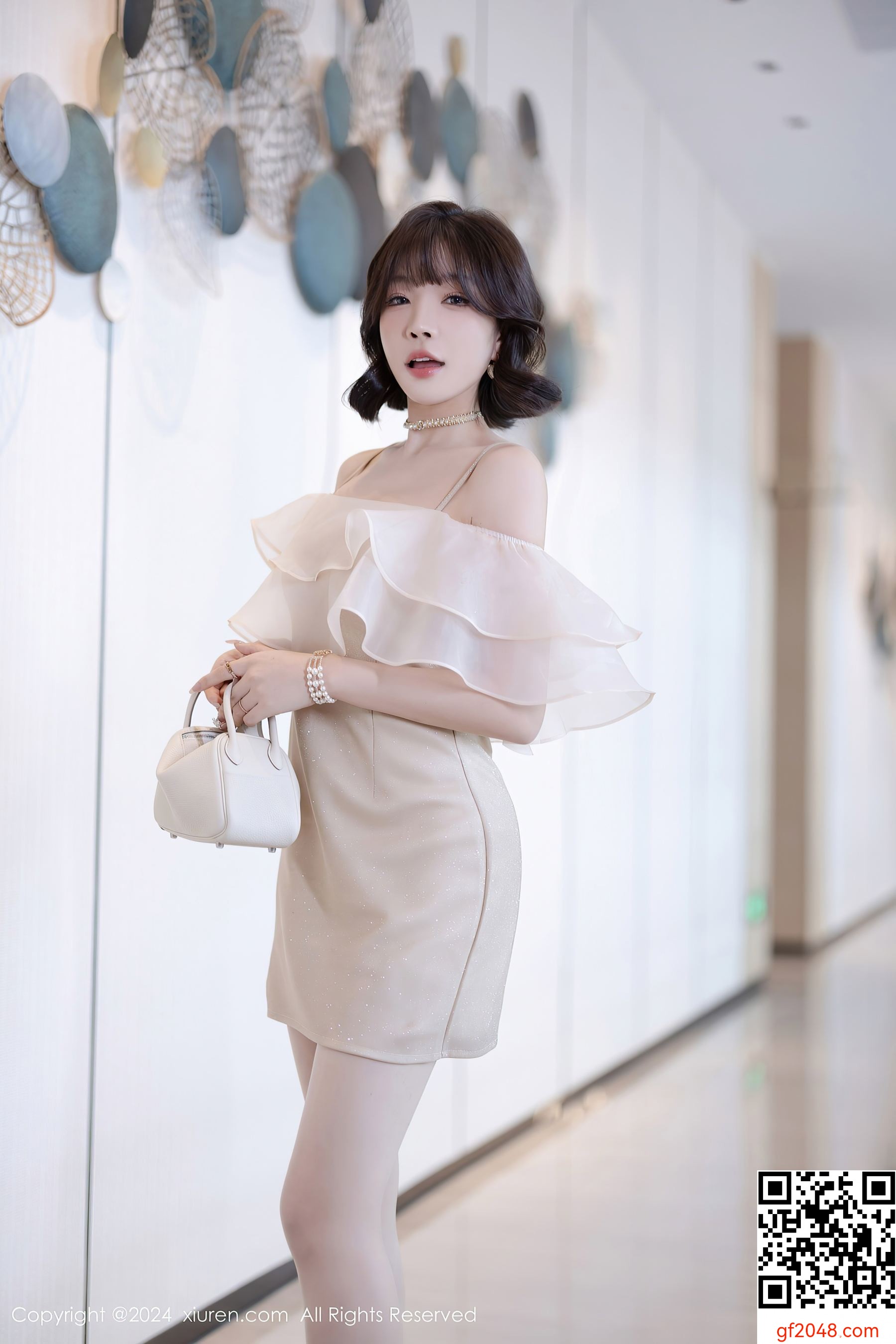 [XiuRen秀人网] No.8917 徐莉芝Booty 丝袜美腿