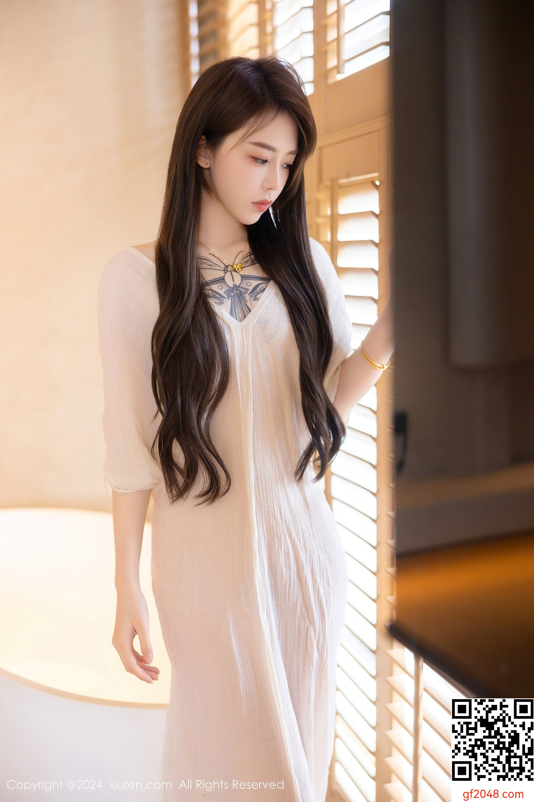 [XiuRen秀人网] No.8842 夏竹 性感美腿