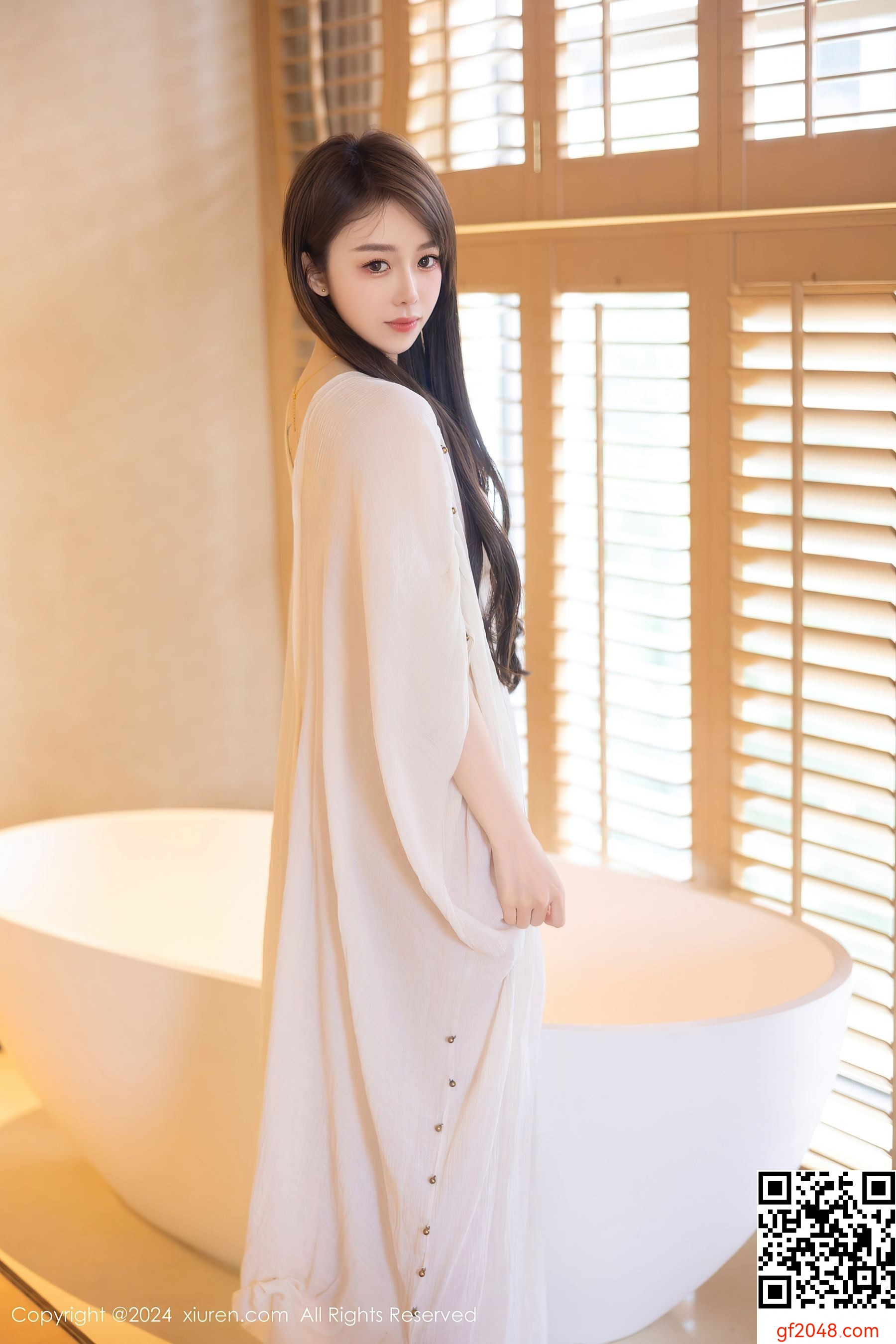 [XiuRen秀人网] No.8842 夏竹 性感美腿