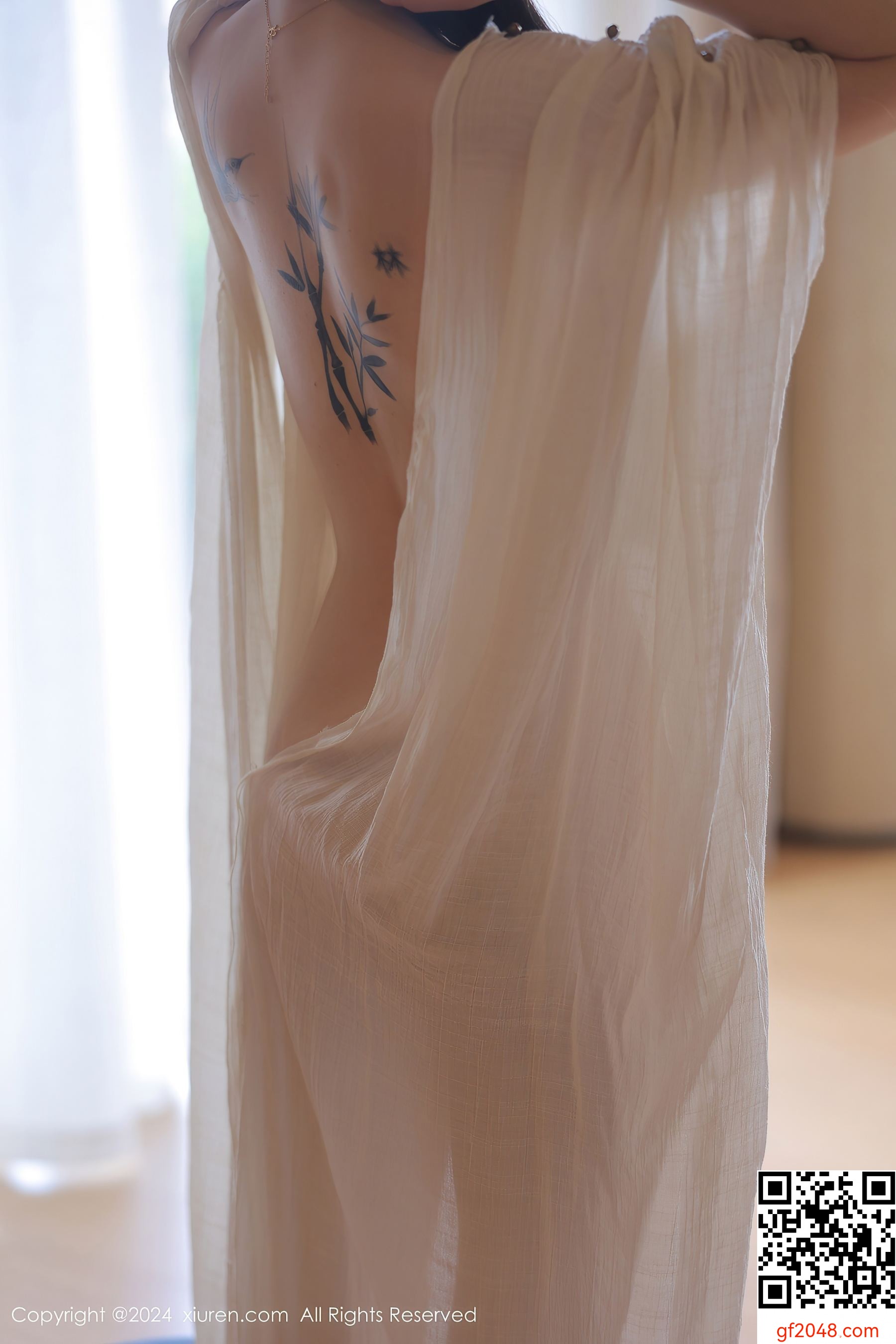 [XiuRen秀人网] No.8842 夏竹 性感美腿