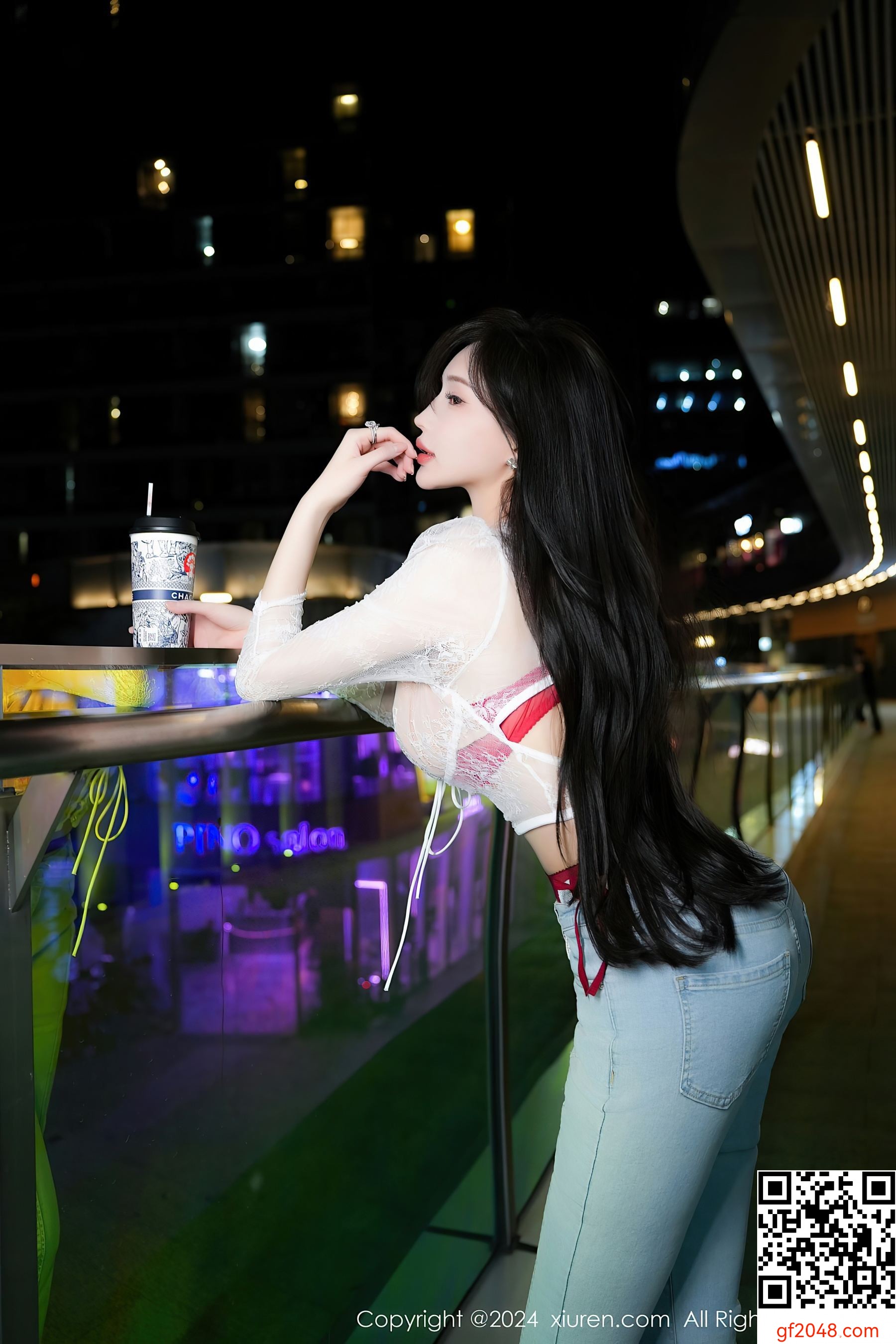 [XiuRen秀人网] No.8846 Carol周妍希X 牛仔裤美腿
