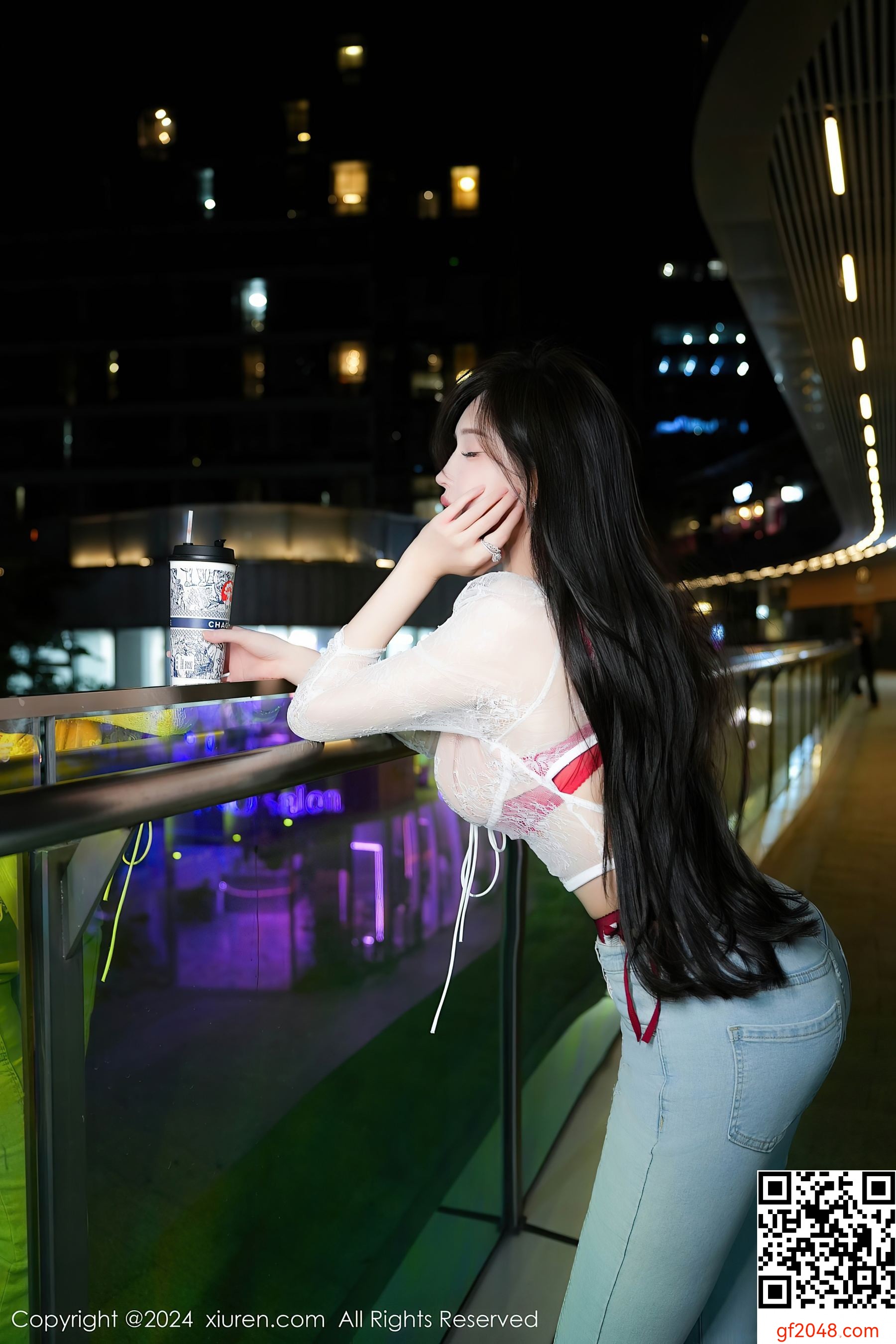 [XiuRen秀人网] No.8846 Carol周妍希X 牛仔裤美腿