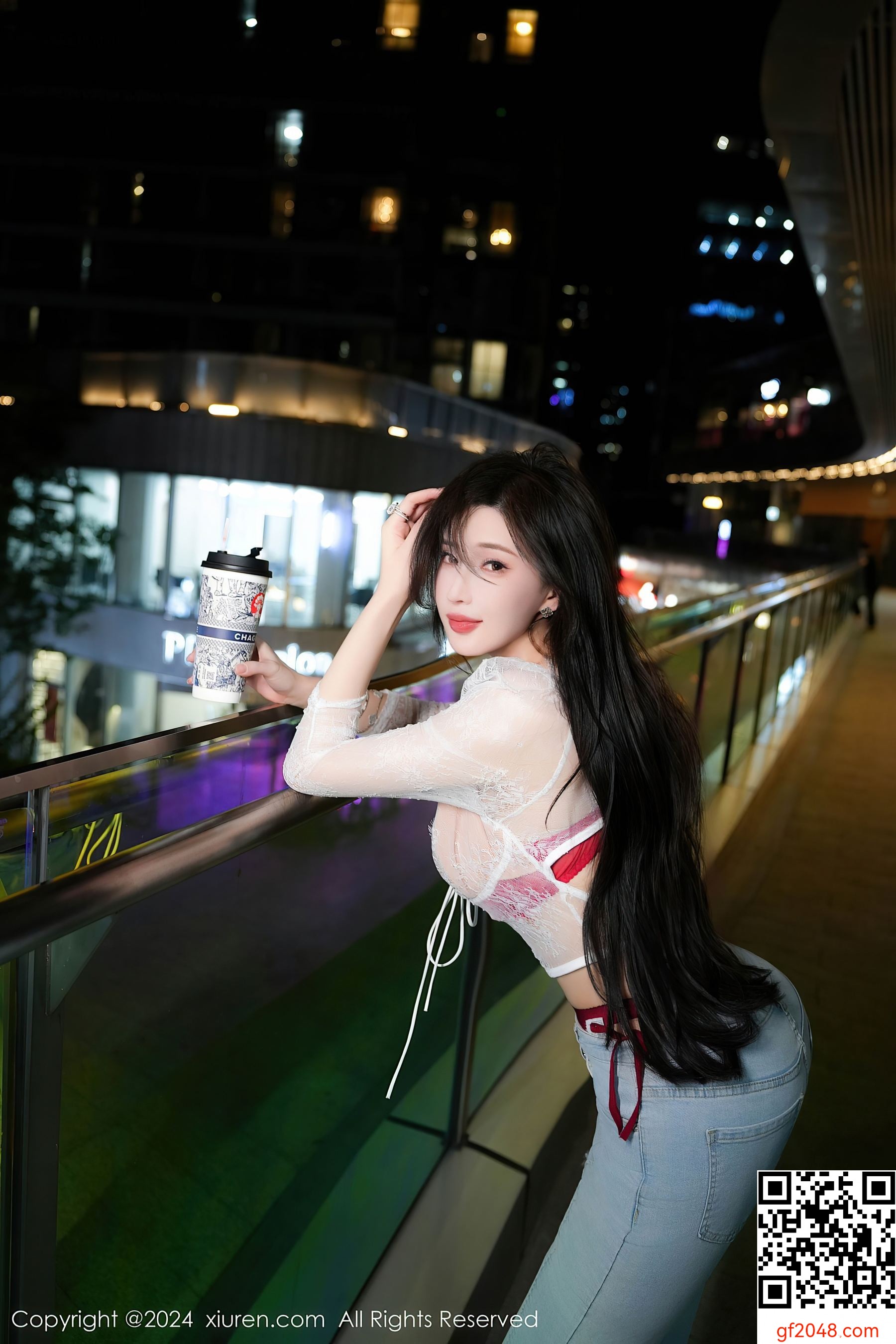 [XiuRen秀人网] No.8846 Carol周妍希X 牛仔裤美腿