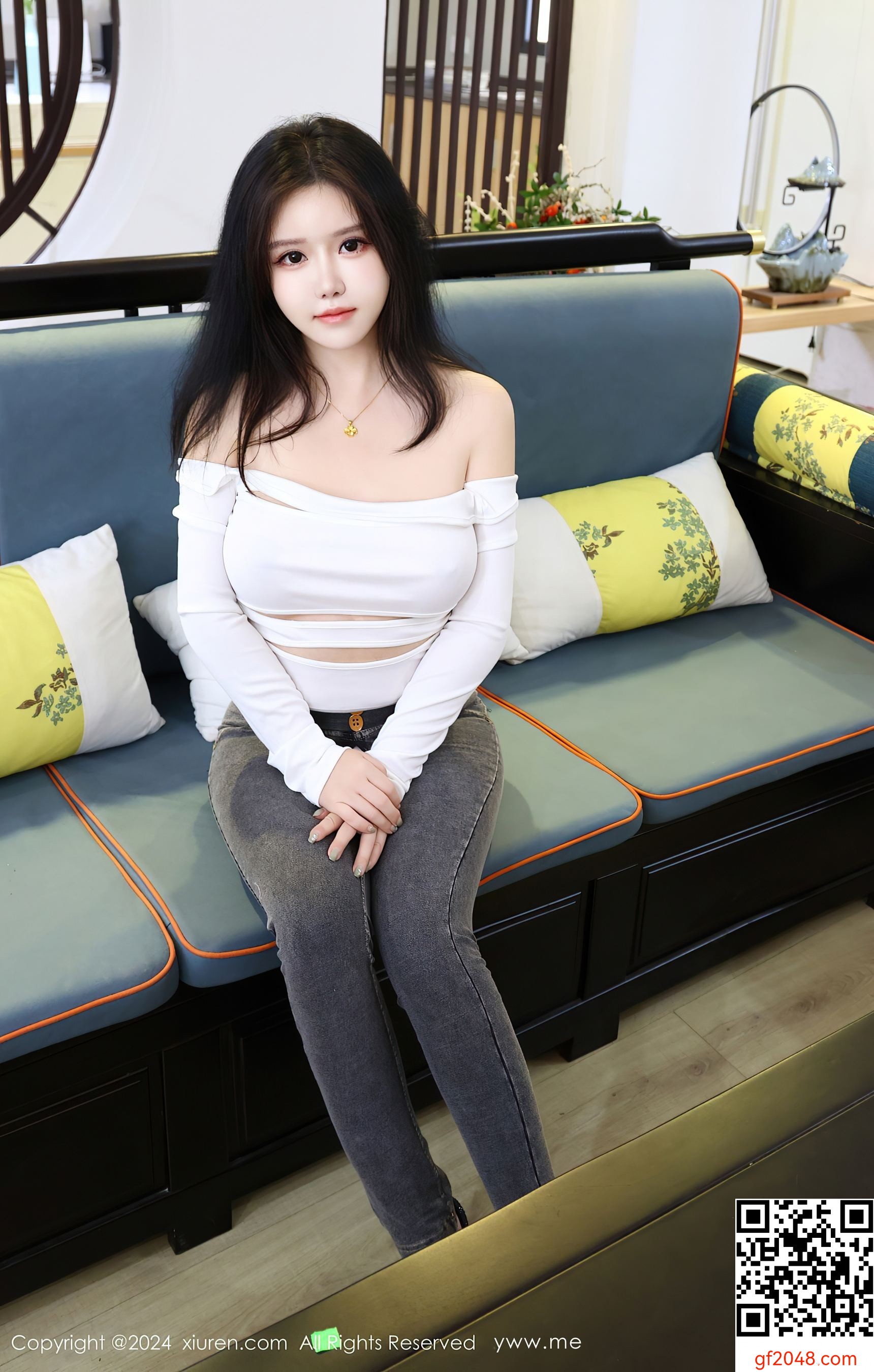 [XiuRen秀人网] No.8853 小薯条nienie 性感美乳