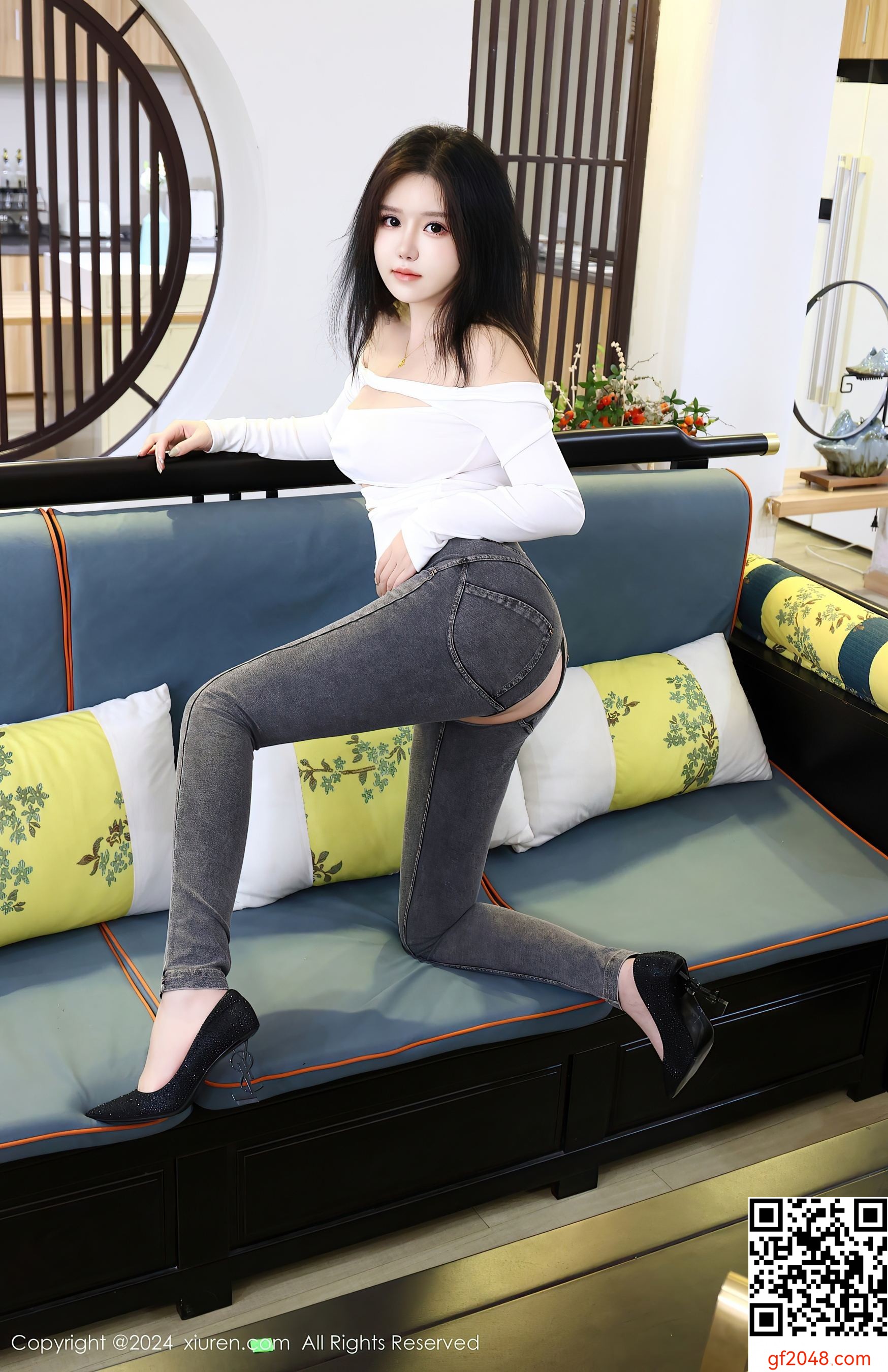 [XiuRen秀人网] No.8853 小薯条nienie 性感美乳