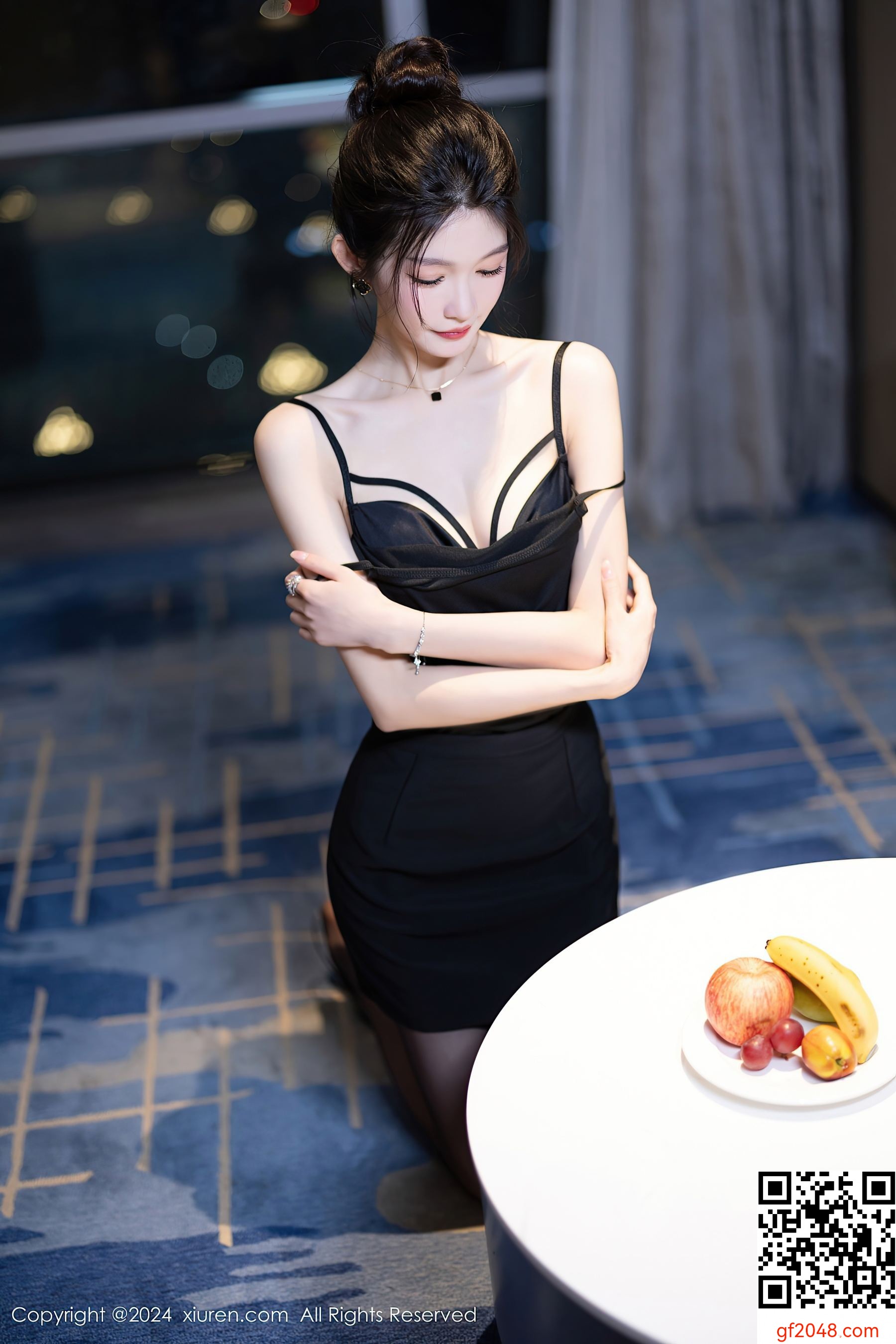 [XiuRen秀人网] No.8791 程程程- 黑丝美腿