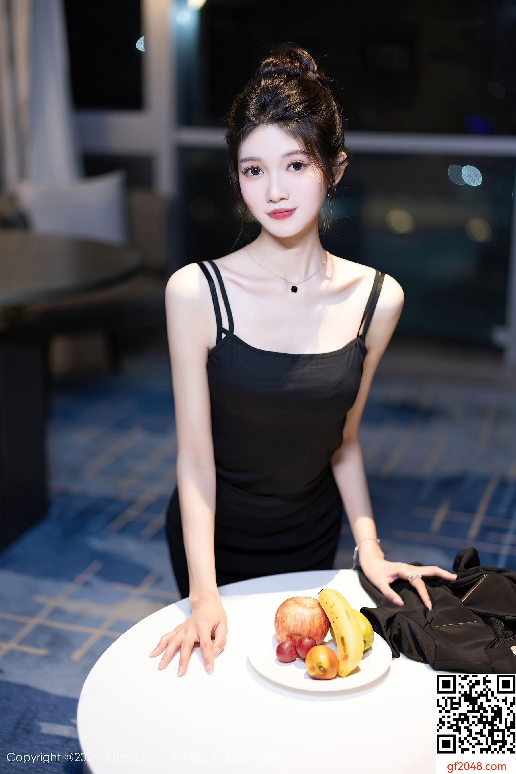 [XiuRen秀人网] No.8791 程程程- 黑丝美腿