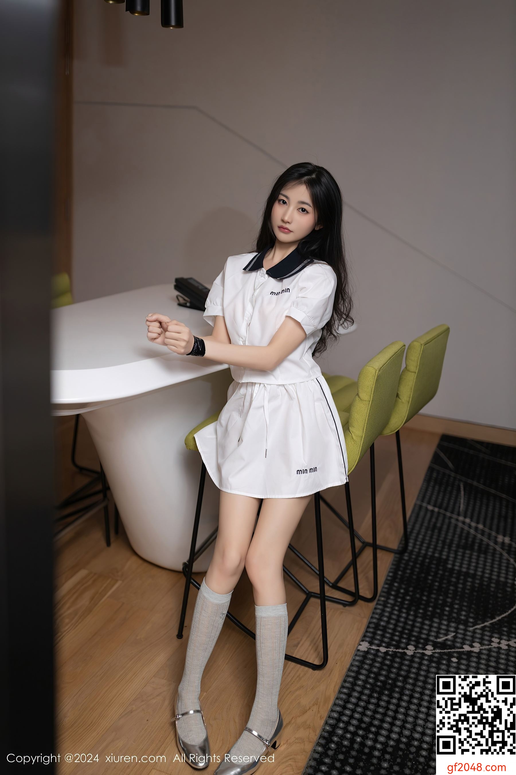 [XiuRen秀人网] No.8793 鱼尾fish 美腿丝袜
