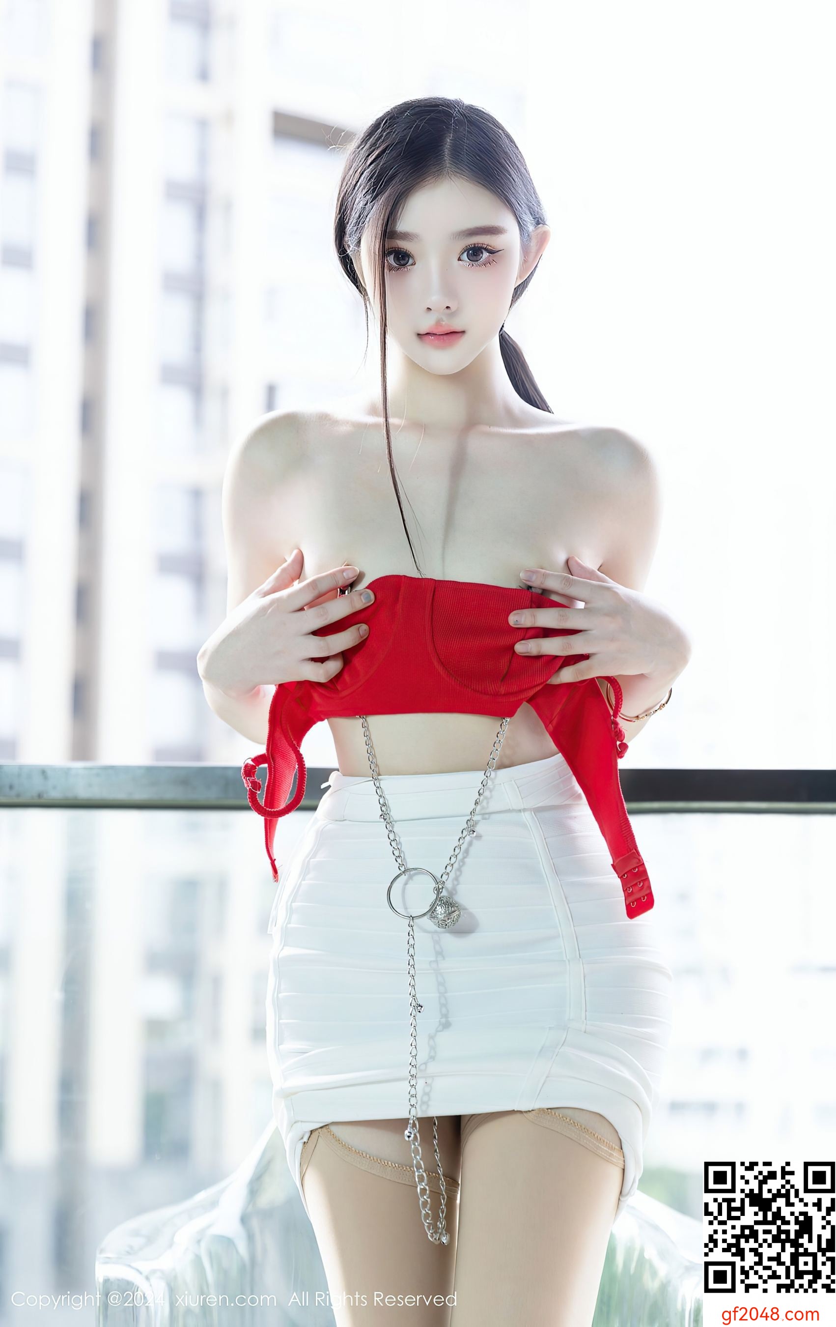 [XiuRen秀人网] No.8794 龙雪儿 丝袜美腿