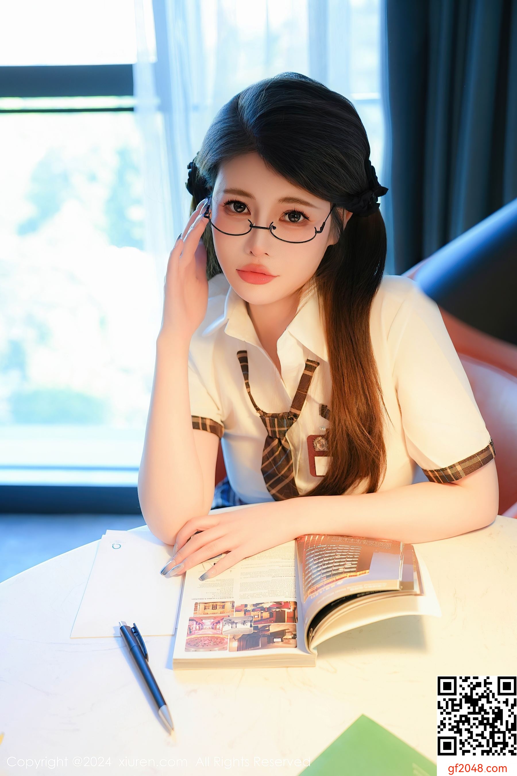 [XiuRen秀人网] No.8803 甜妮 丰腴美臀