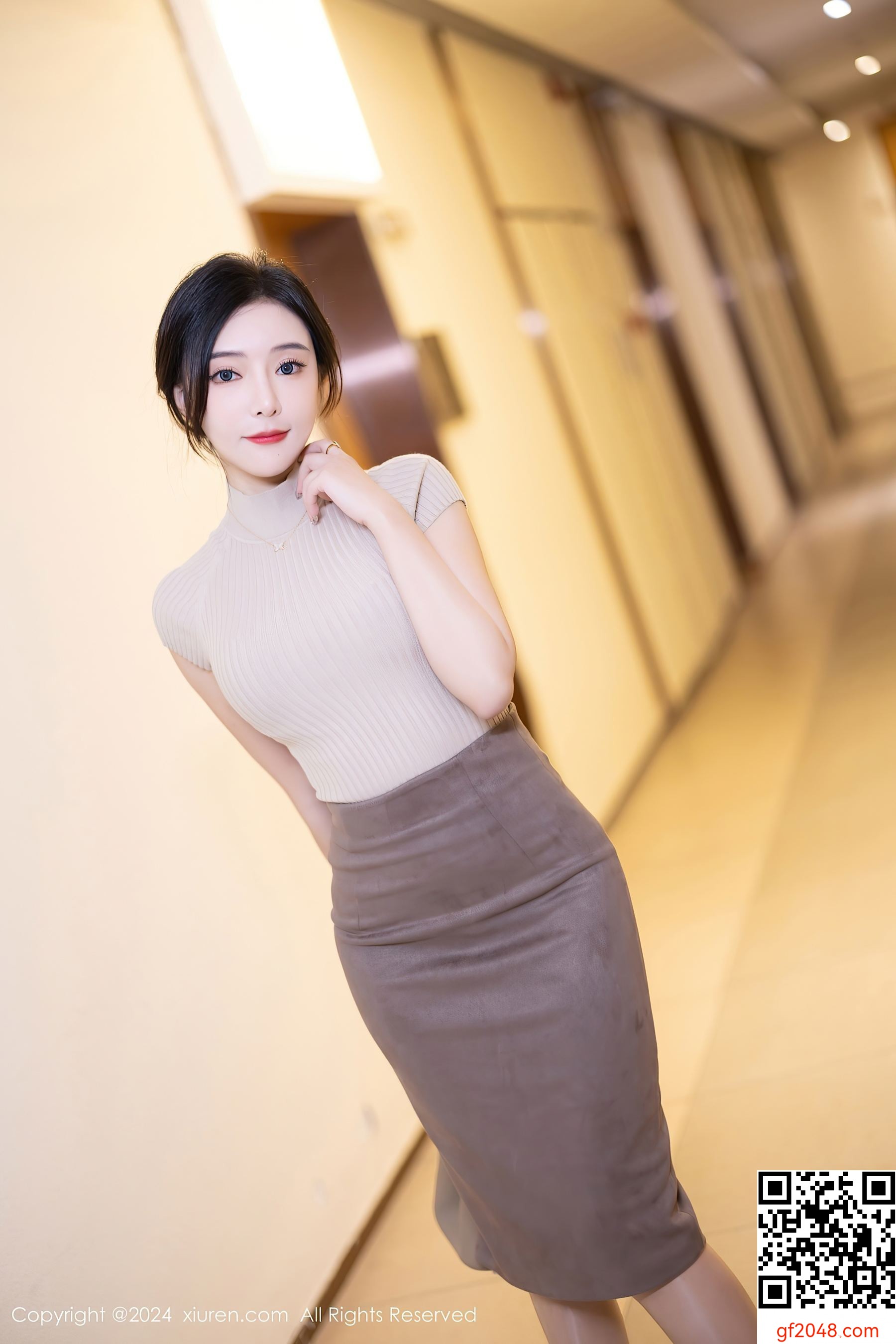 [XiuRen秀人网] No.8741 王馨瑶yanni 丝袜美腿