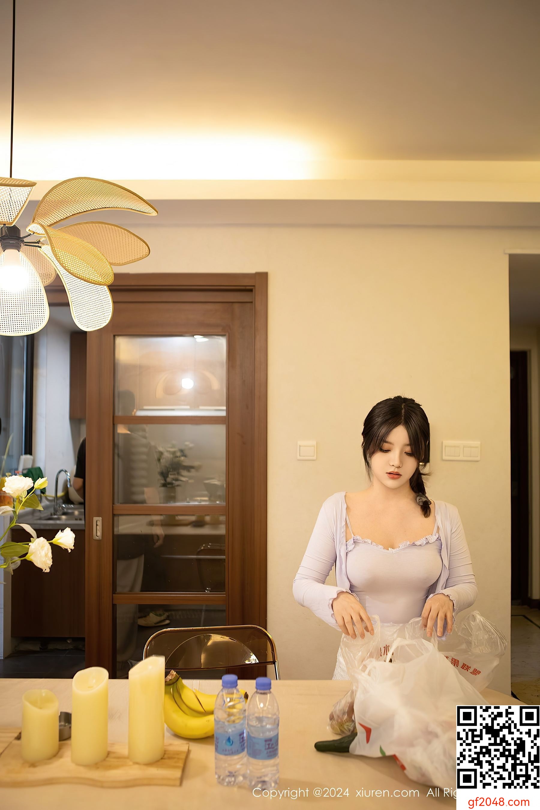 [XiuRen秀人网] No.8677 豆瓣酱 丝袜美腿