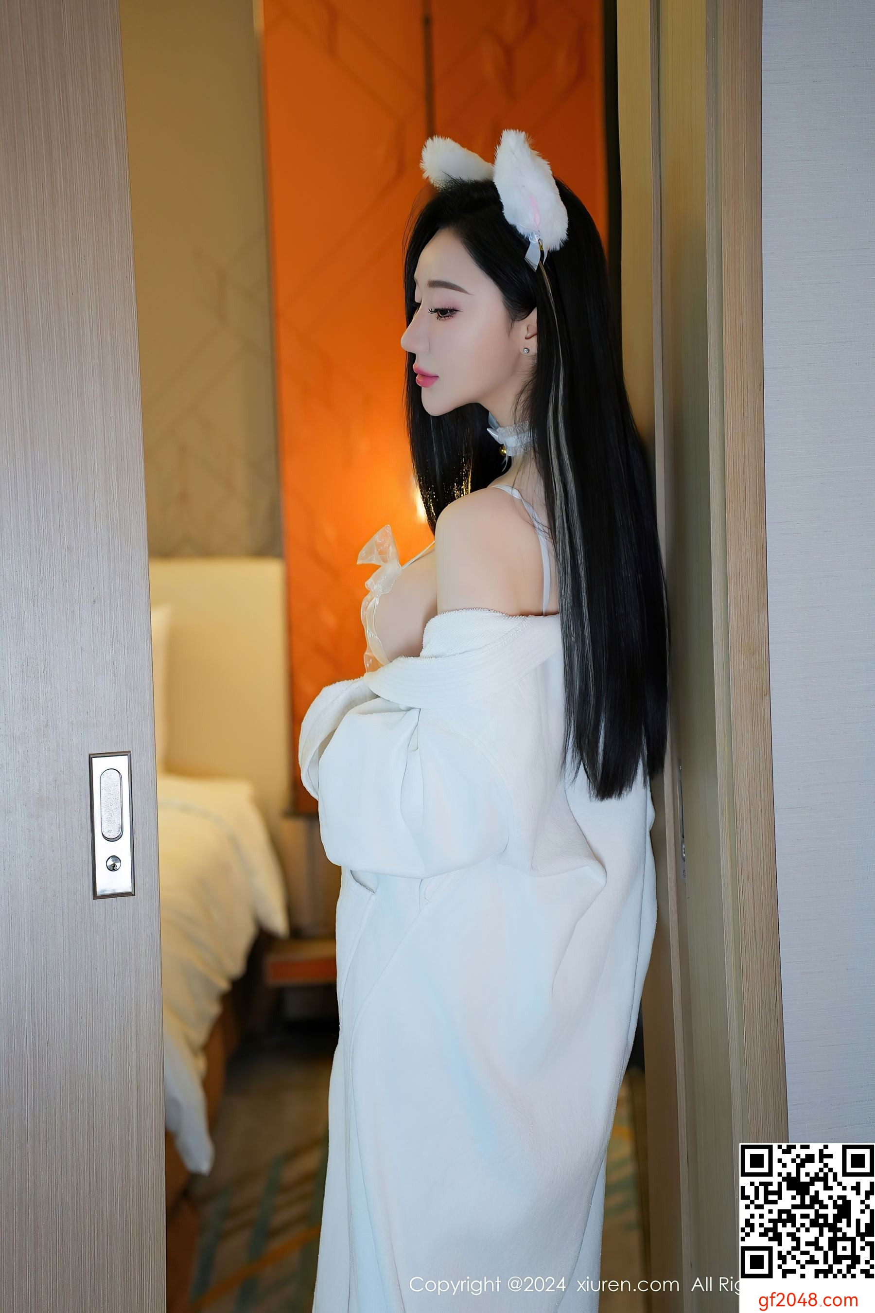 [XiuRen秀人网] No.8679 田兮白 丝袜美腿
