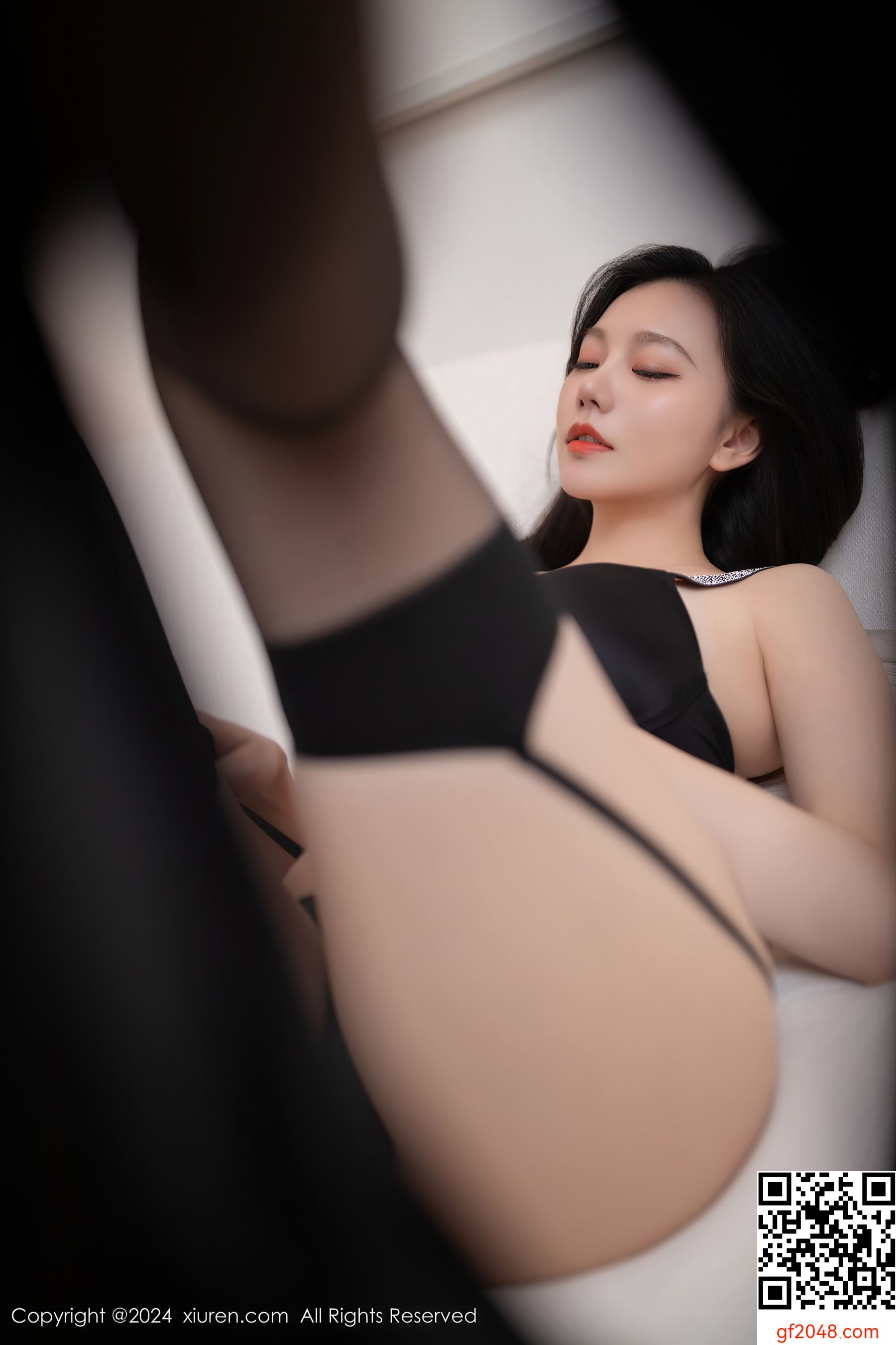 [XiuRen秀人网] No.8681 安然anran 黑丝美腿