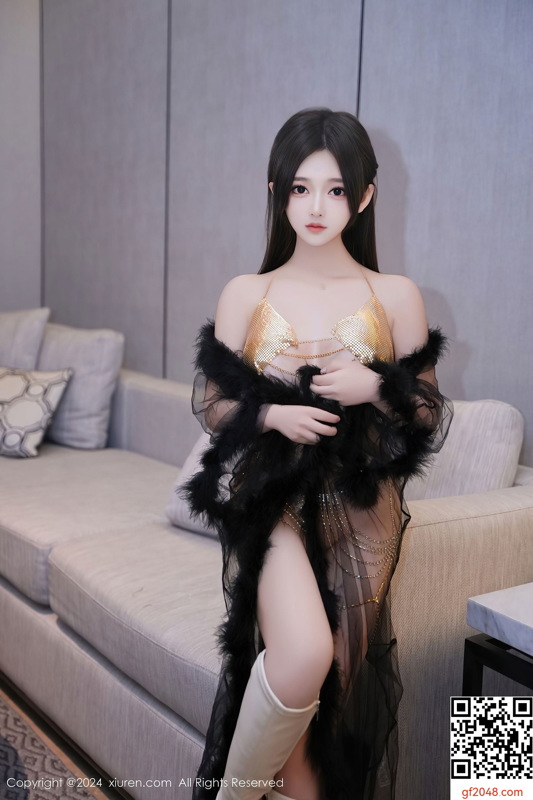 [XiuRen秀人网] No.8686 奶茶味的包子 美腿性感
