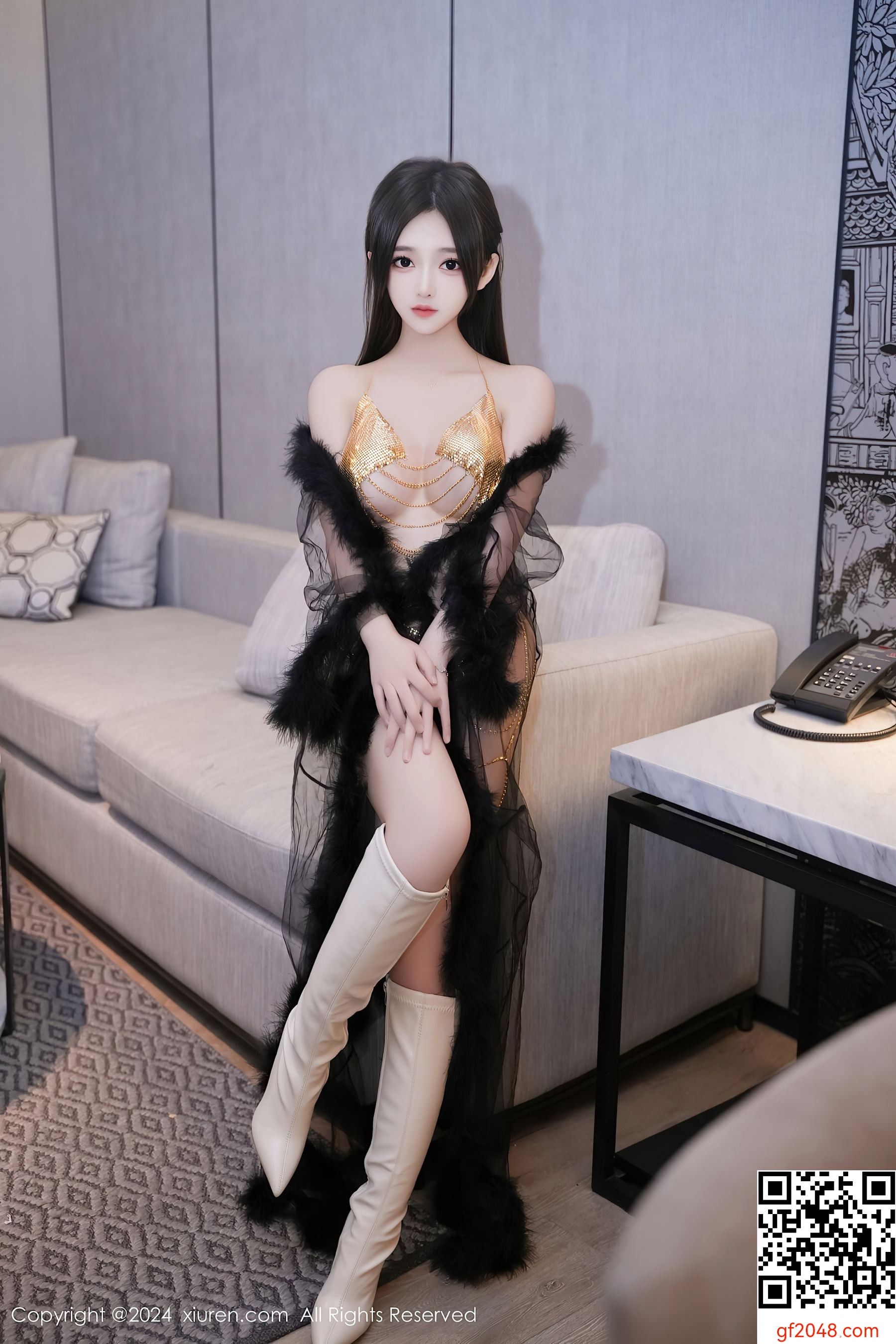 [XiuRen秀人网] No.8686 奶茶味的包子 美腿性感