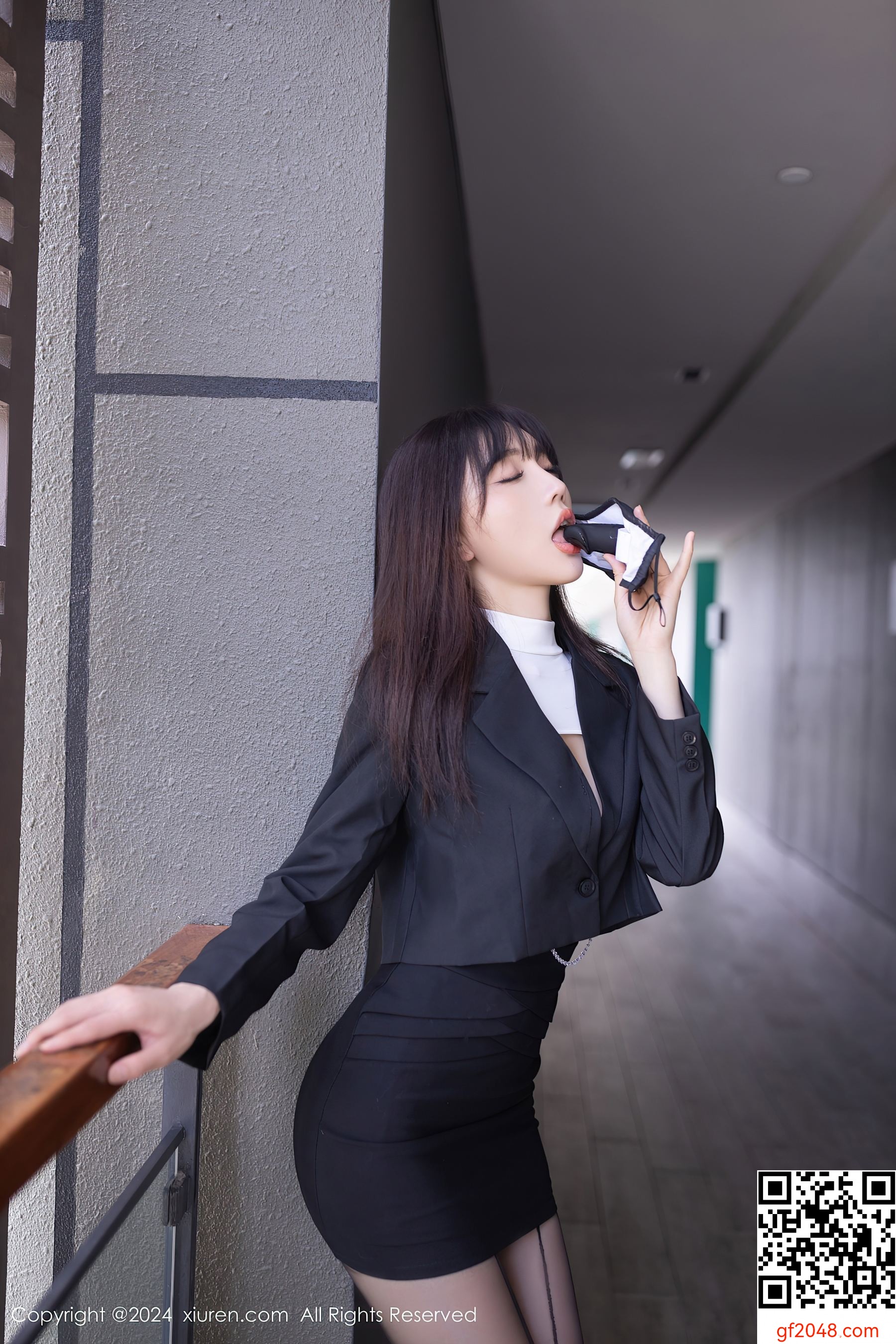 [XiuRen秀人网] No.8627 陆萱萱 黑丝美腿