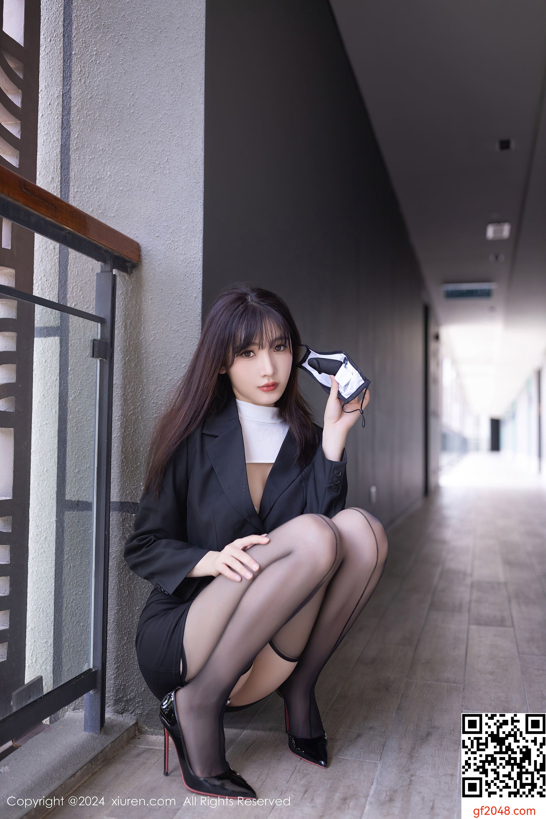[XiuRen秀人网] No.8627 陆萱萱 黑丝美腿