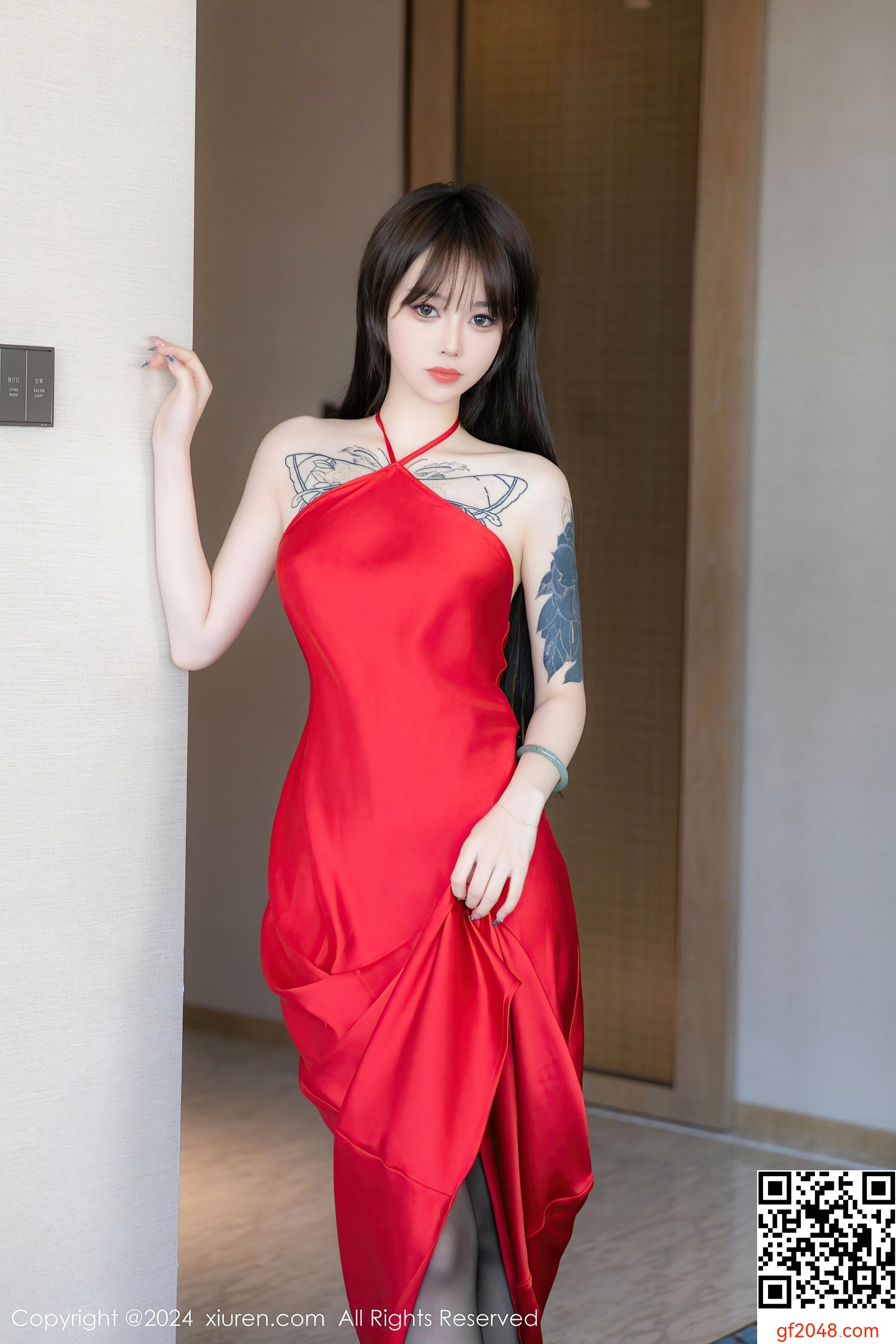 [XiuRen秀人网] No.8630 奶瓶. 长裙美腿