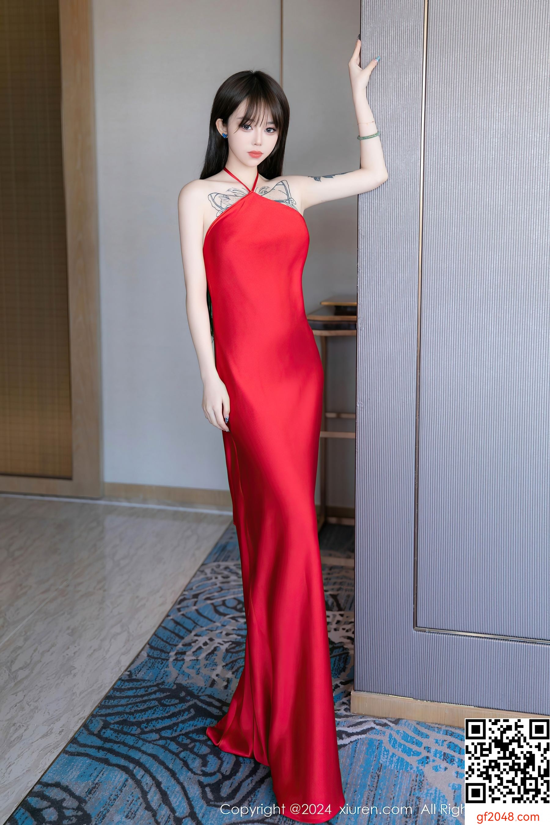 [XiuRen秀人网] No.8630 奶瓶. 长裙美腿