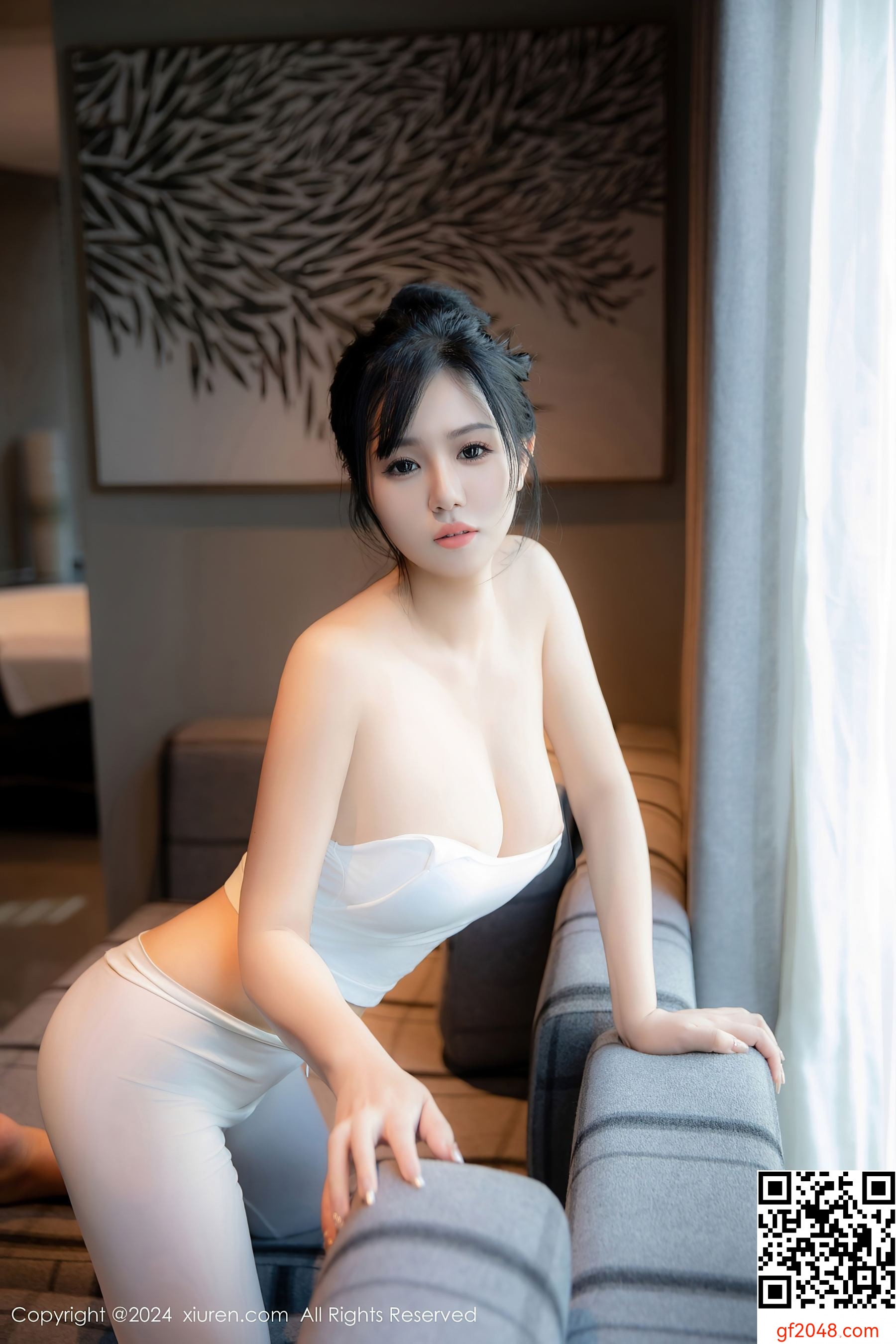 [XiuRen秀人网] No.8575 金小依 美乳性感