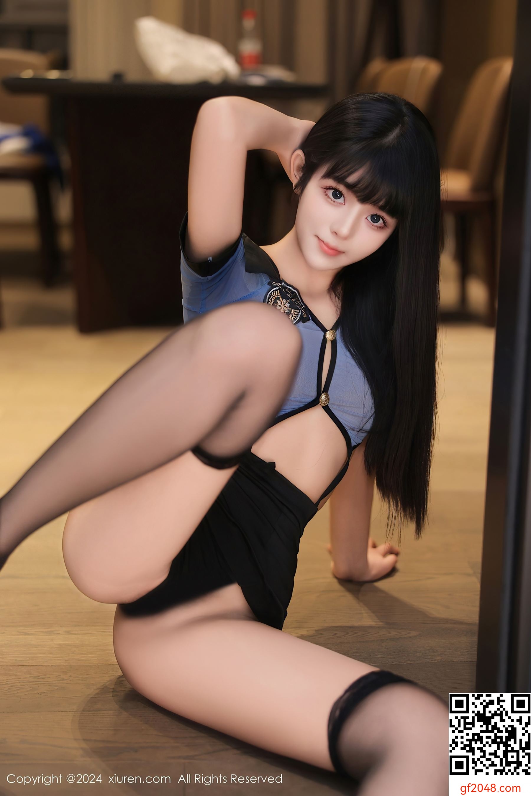 [XiuRen秀人网] No.8584 美少女@ 黑丝美腿