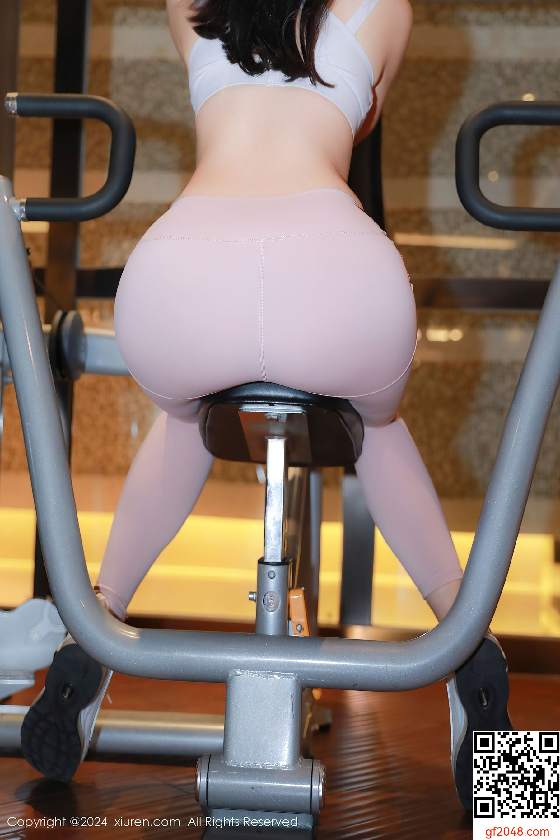[XiuRen秀人网] No.8533 大美妞儿 美腿性感