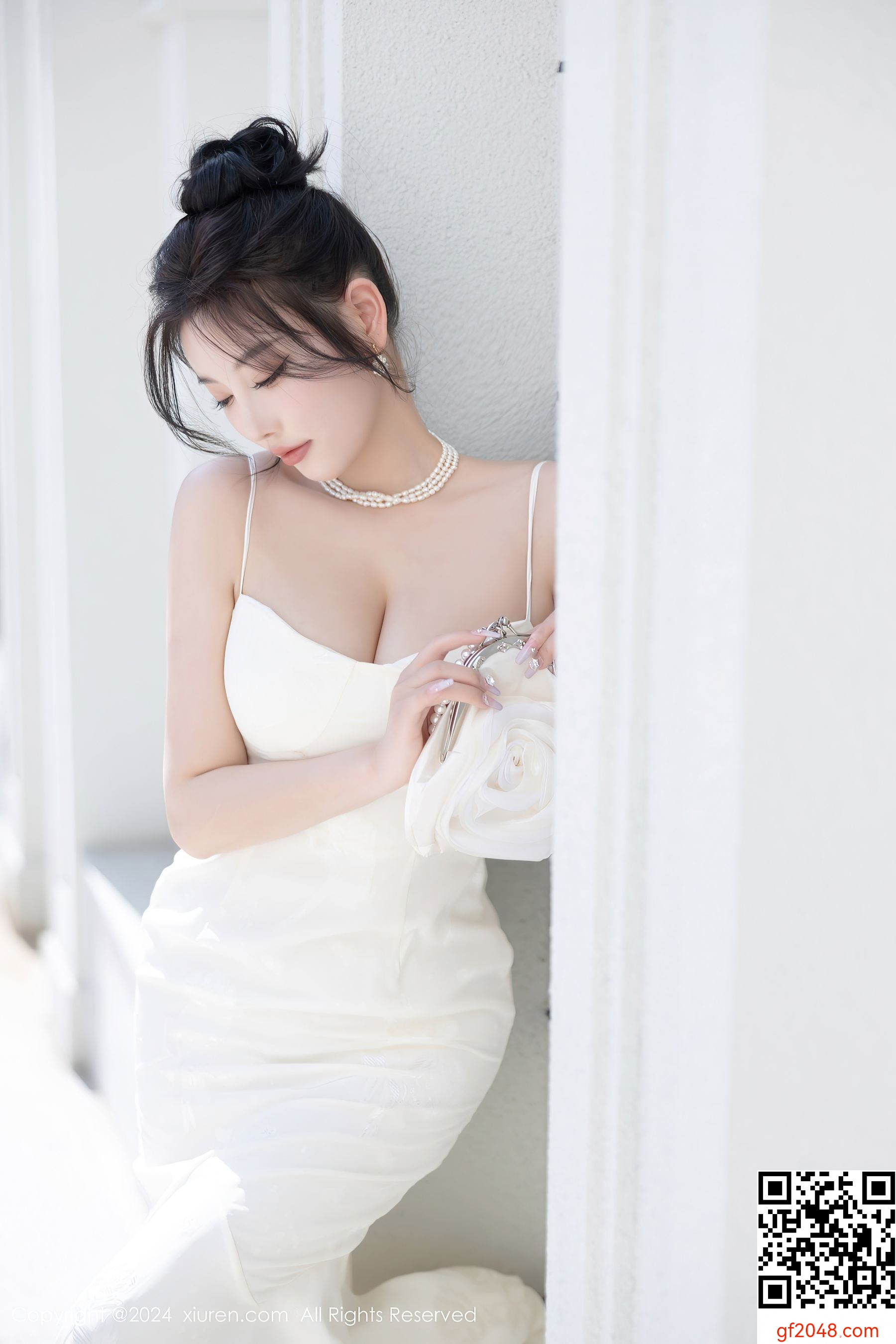 [XiuRen秀人网] No.8538 杨晨晨Yome 丝袜美腿
