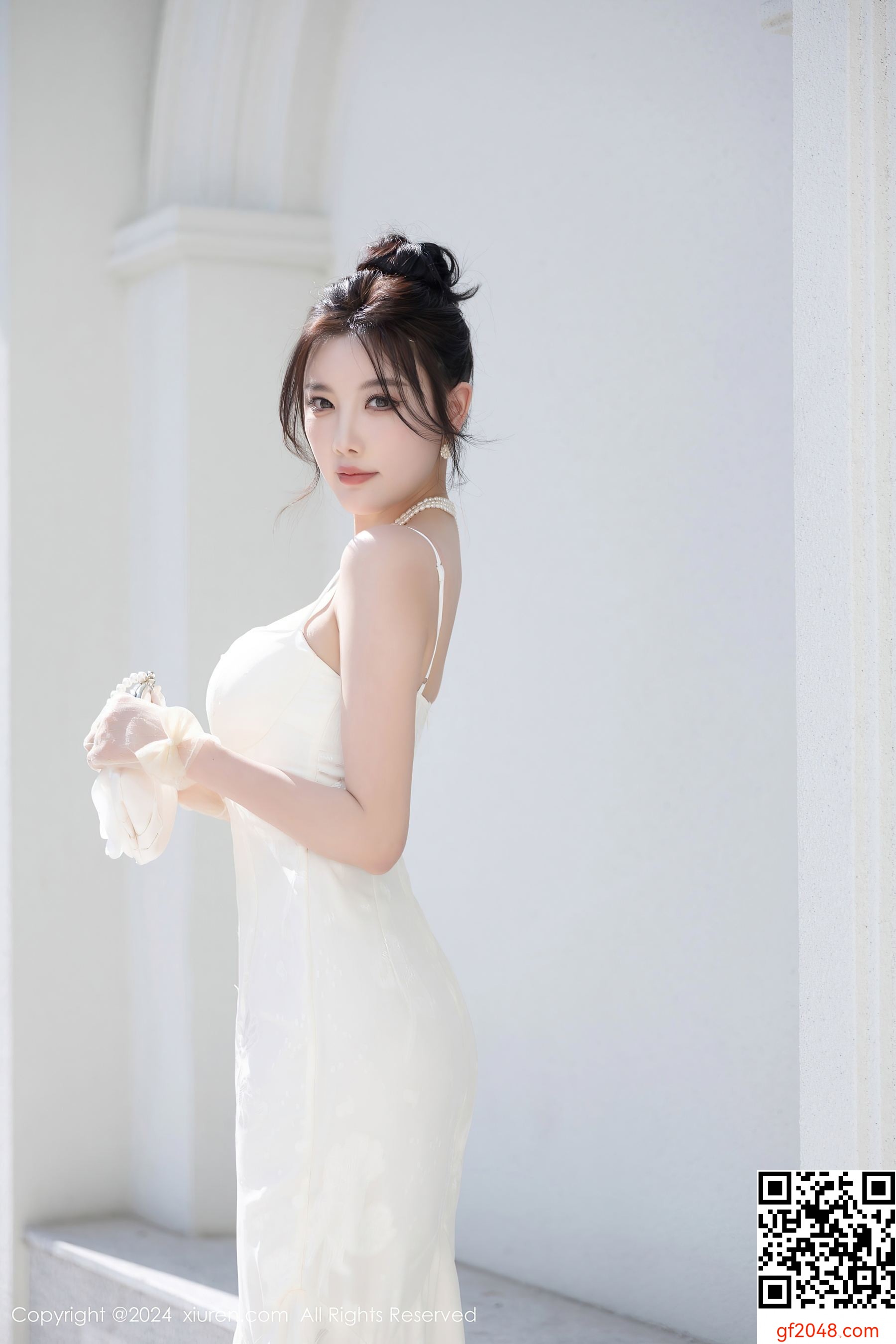 [XiuRen秀人网] No.8538 杨晨晨Yome 丝袜美腿
