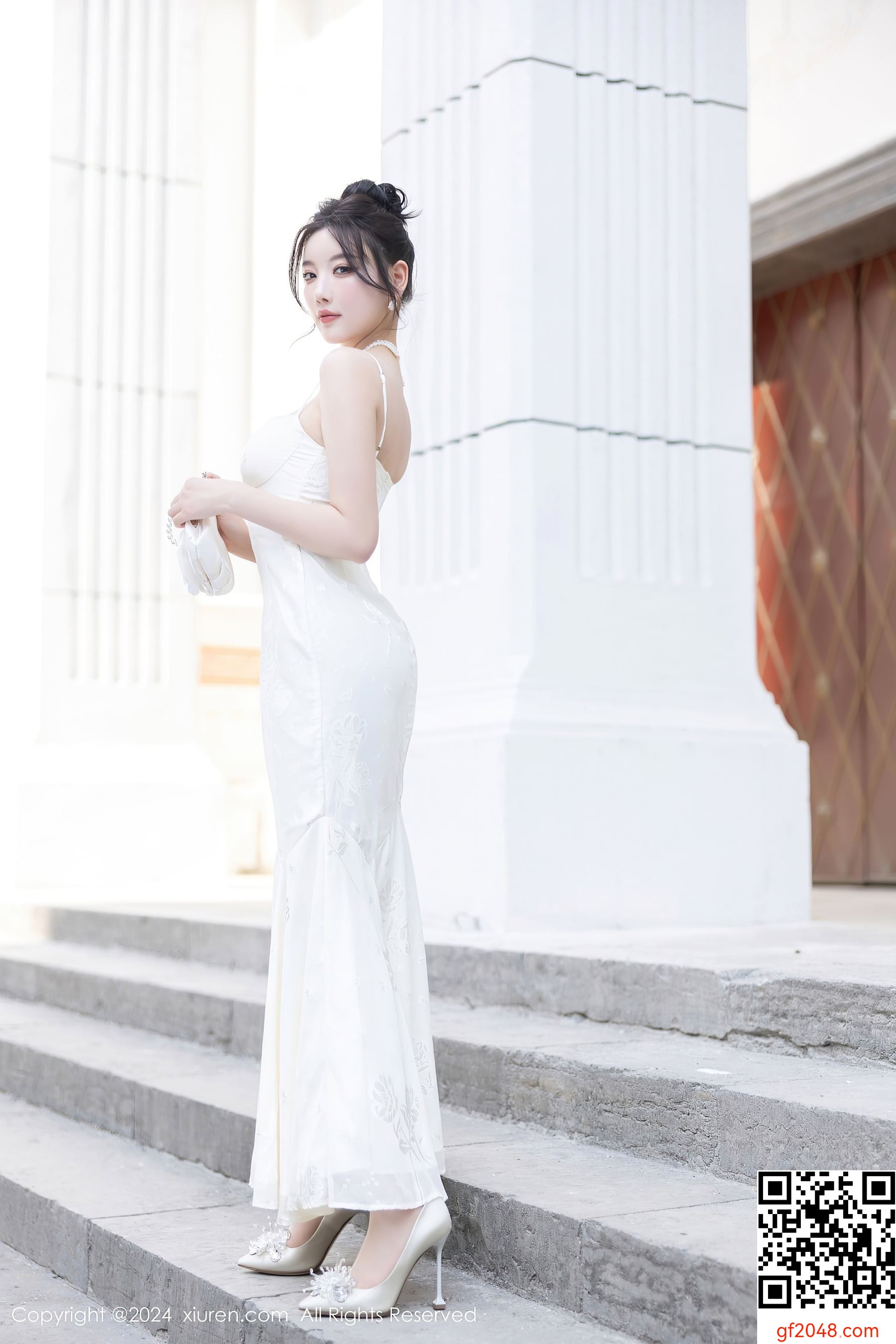 [XiuRen秀人网] No.8538 杨晨晨Yome 丝袜美腿