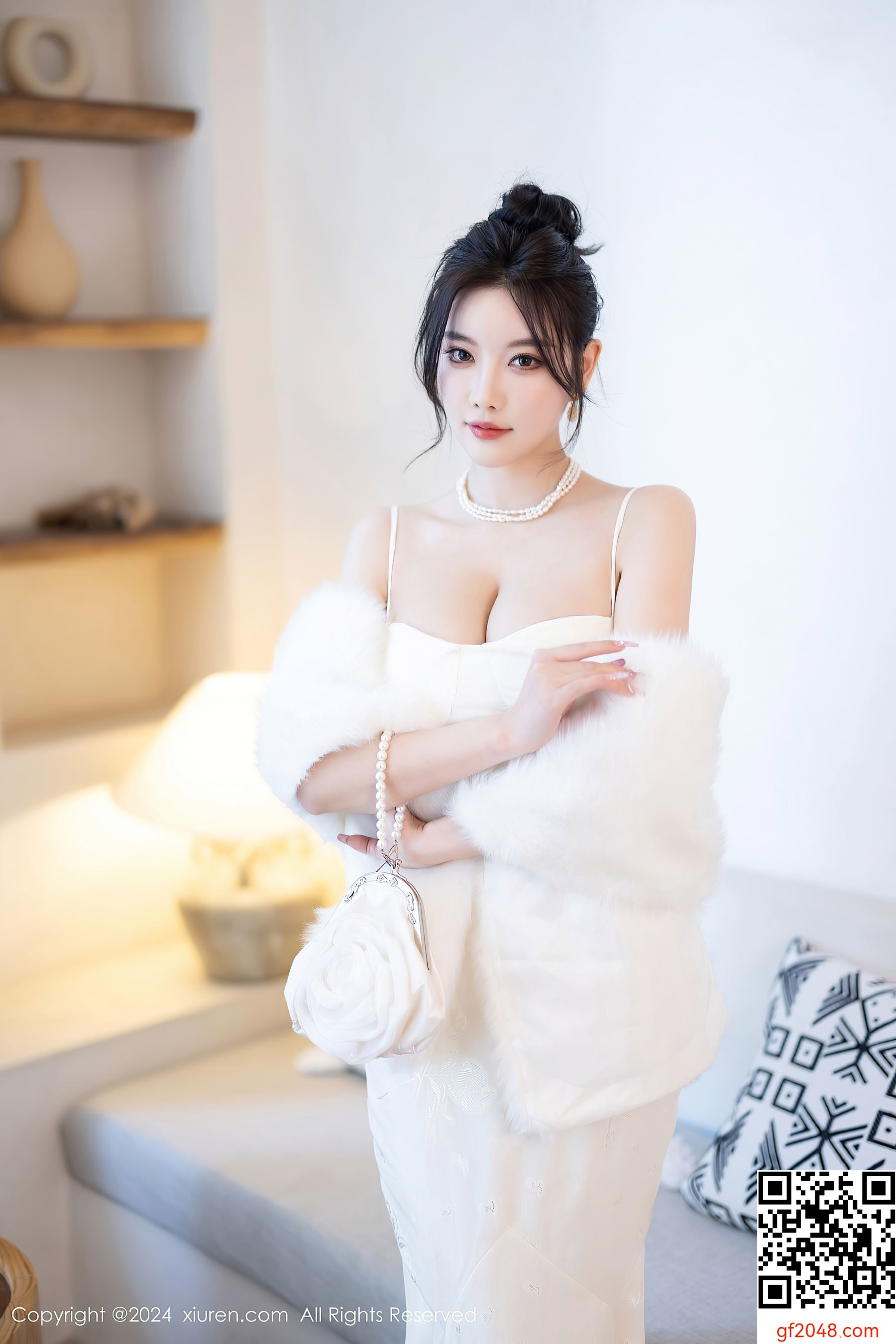 [XiuRen秀人网] No.8538 杨晨晨Yome 丝袜美腿