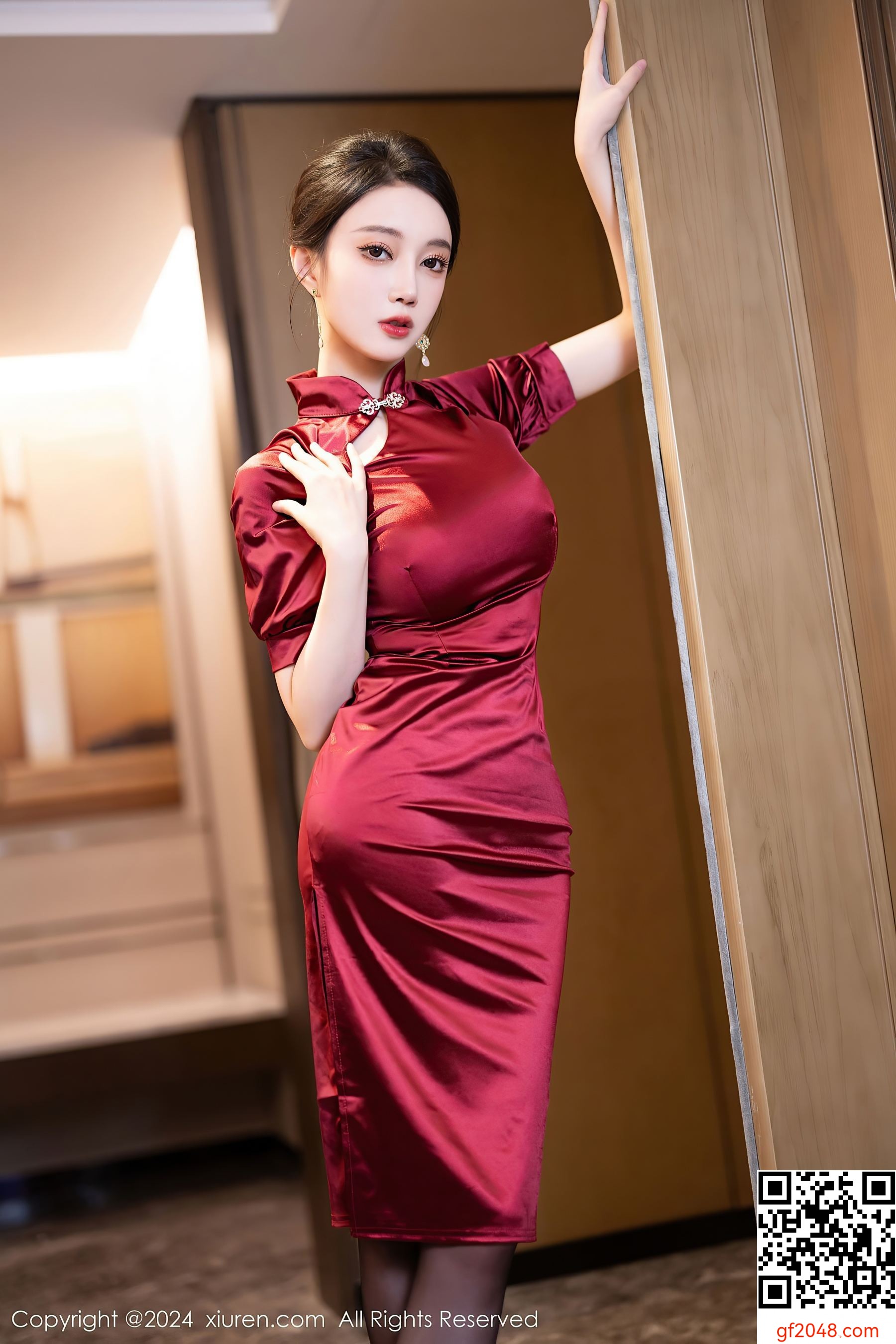 [XiuRen秀人网] No.8479 玥儿玥 性感美腿
