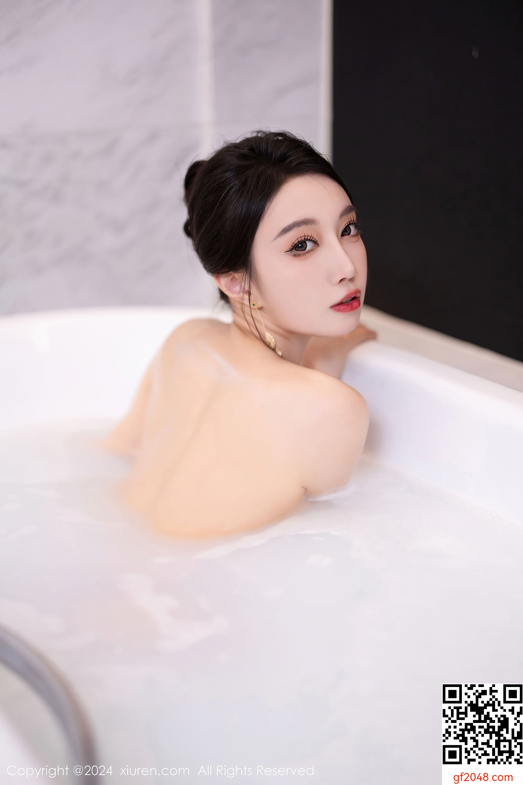 [XiuRen秀人网] No.8479 玥儿玥 性感美腿