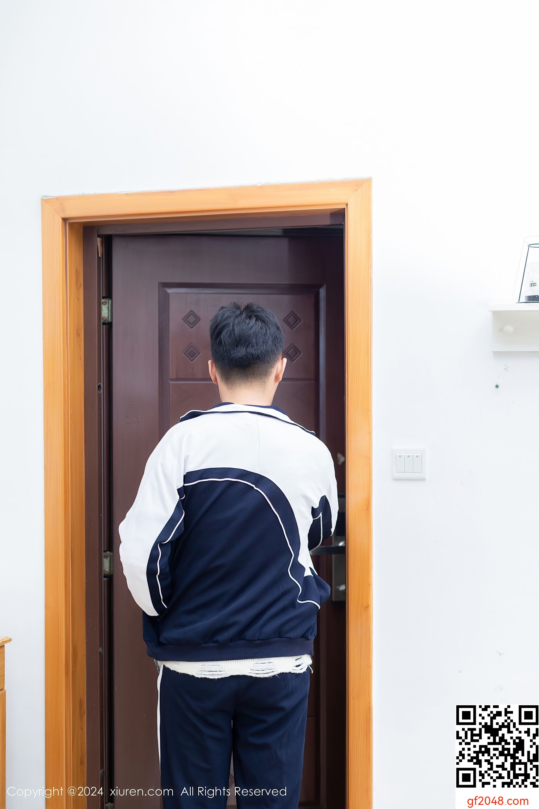 [XiuRen秀人网] No.8482 豆瓣酱 美腿丝袜