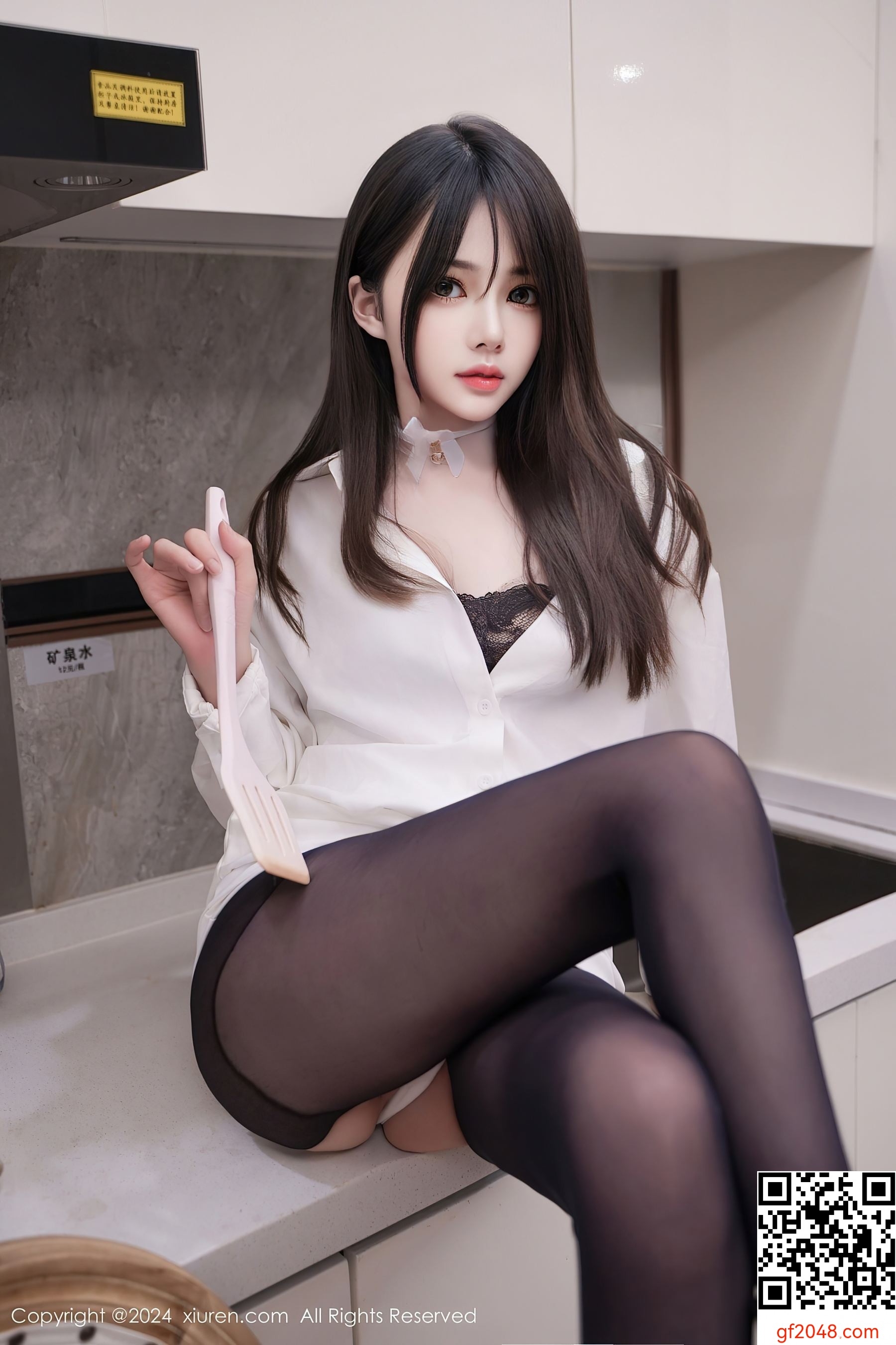 [XiuRen秀人网] No.8429 林月月 美腿黑丝