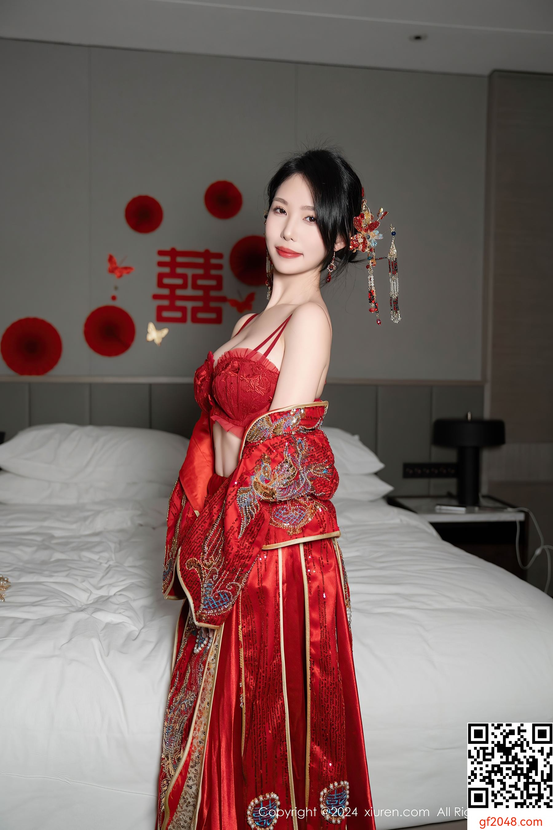 [XiuRen秀人网] No.8376 利世 美腿丝袜