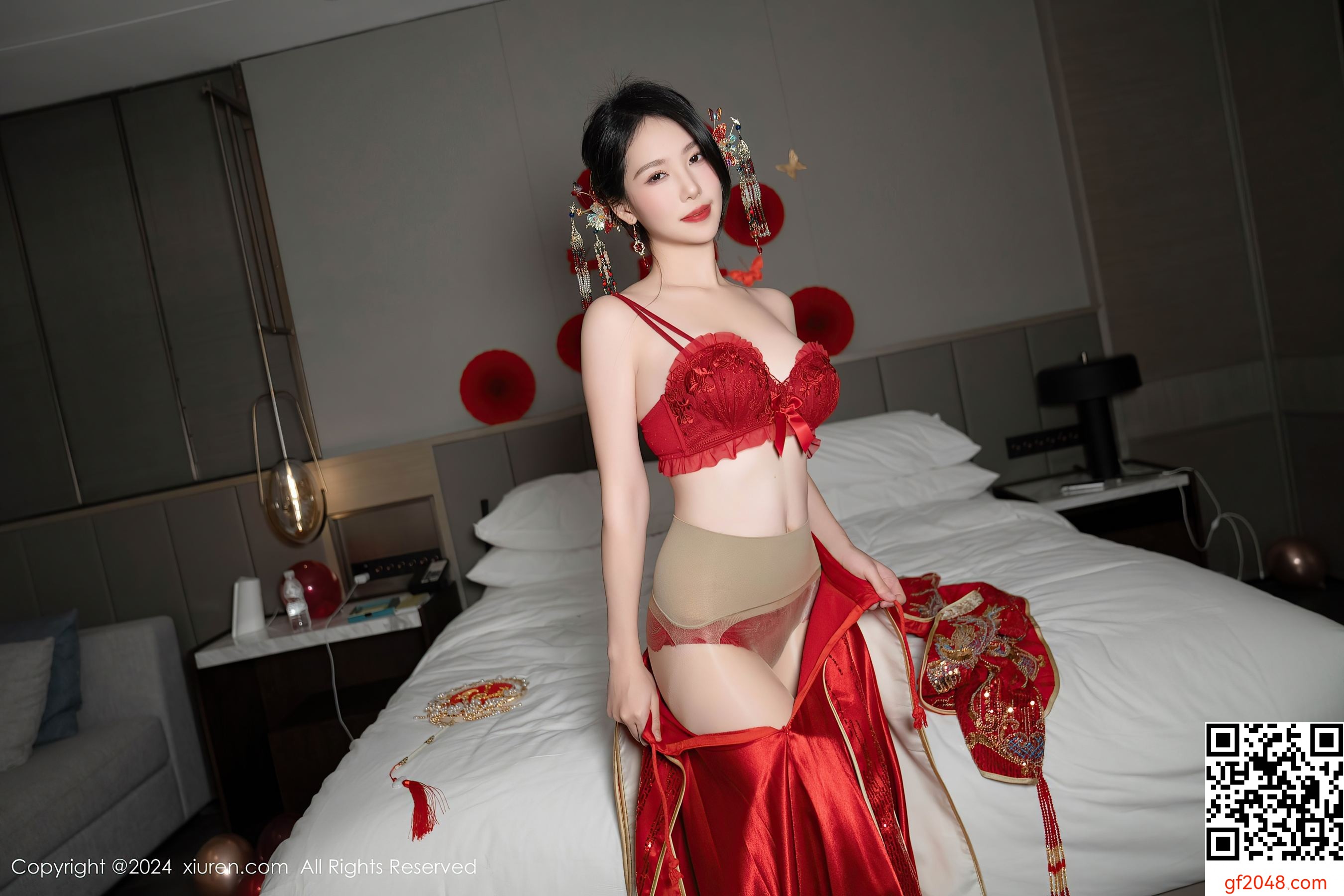 [XiuRen秀人网] No.8376 利世 美腿丝袜