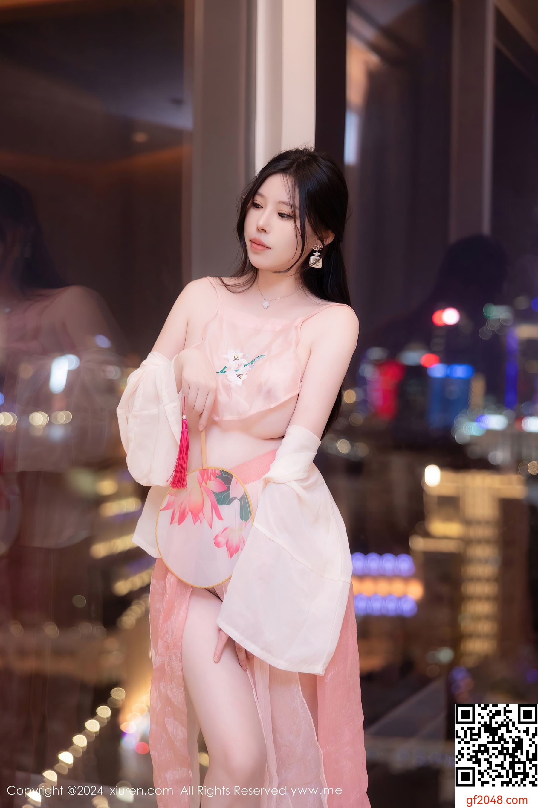 [XiuRen秀人网] No.8503 白茹雪abby 美腿性感