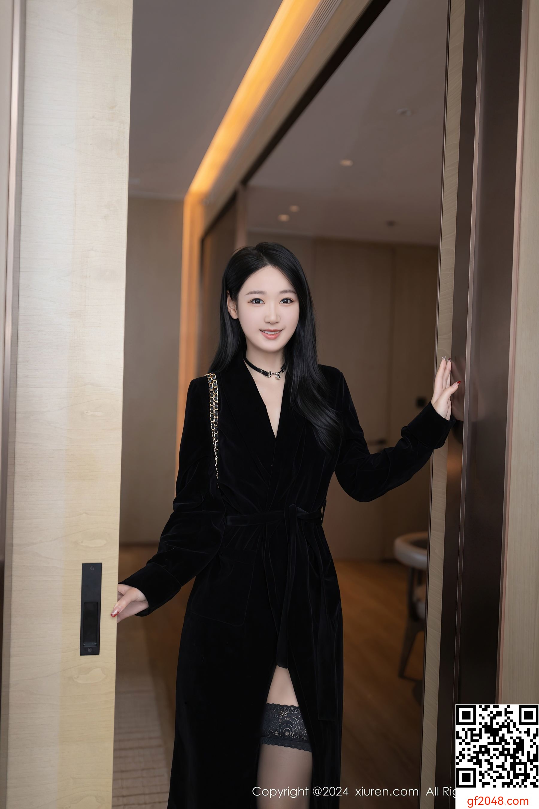 [XiuRen秀人网] No.8326 唐安琪 黑丝美腿