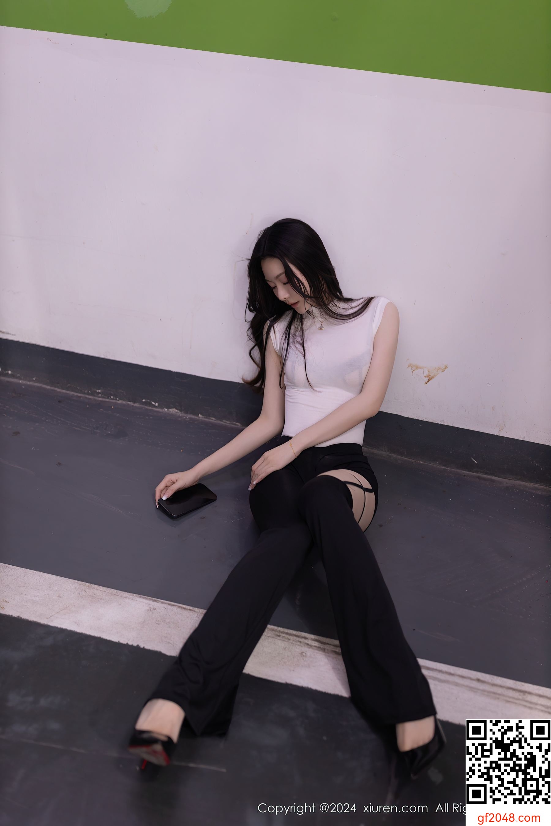 [XiuRen秀人网] No.8270 小逗逗 性感美臀