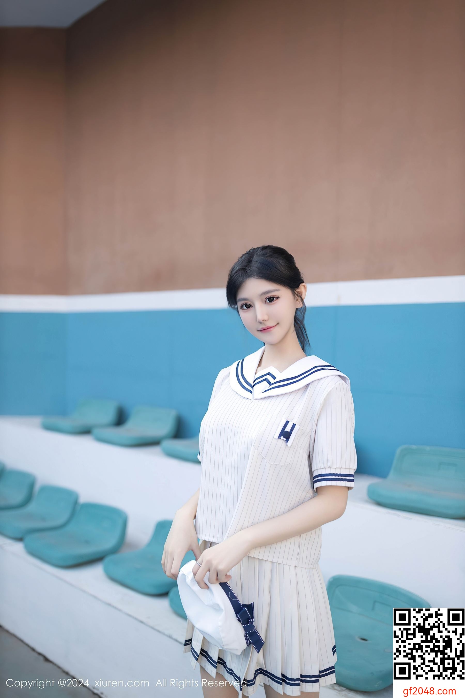 [XiuRen秀人网] No.8280 幼幼 学妹美腿