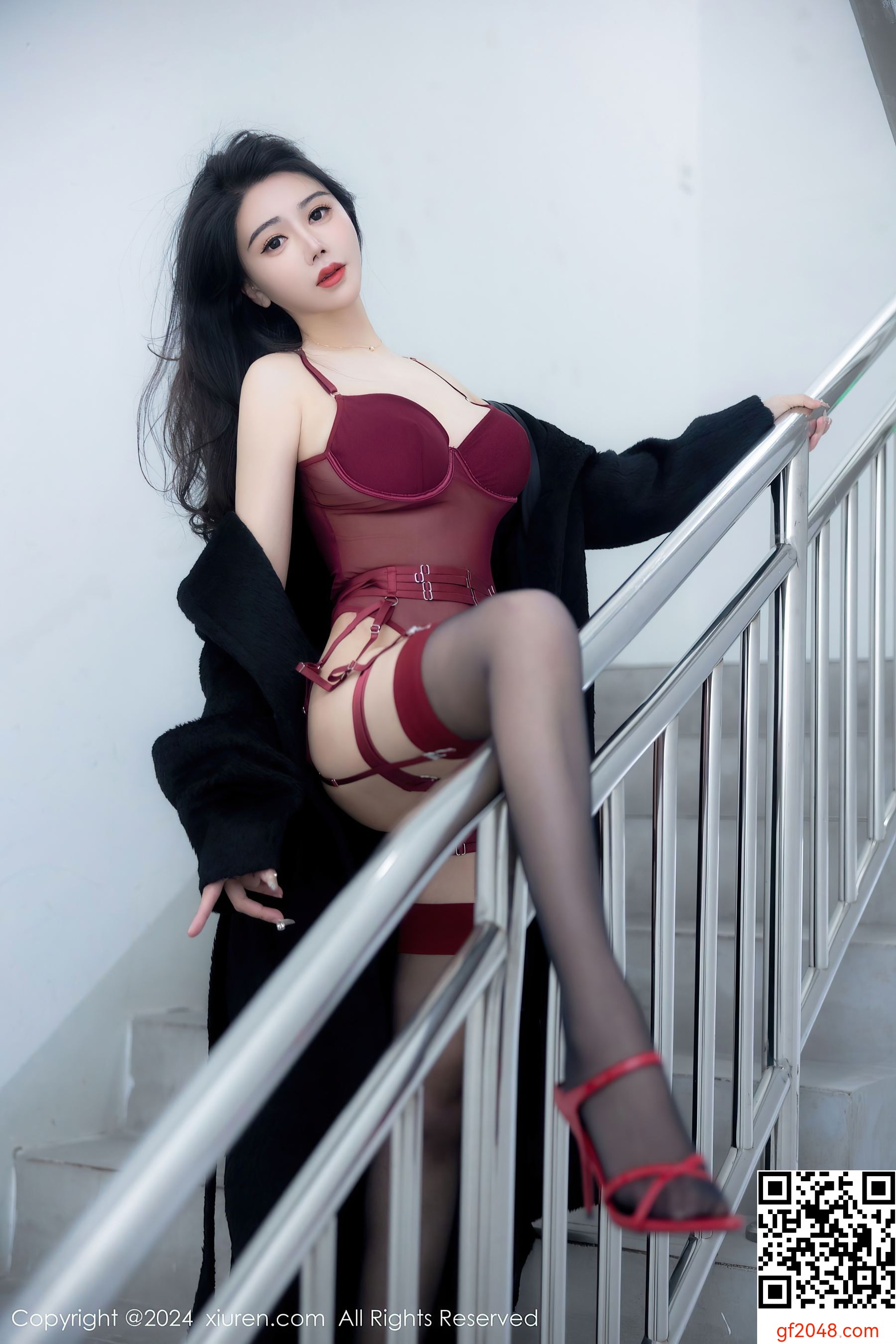 [XiuRen秀人网] No.8221 李若汐 黑丝美腿