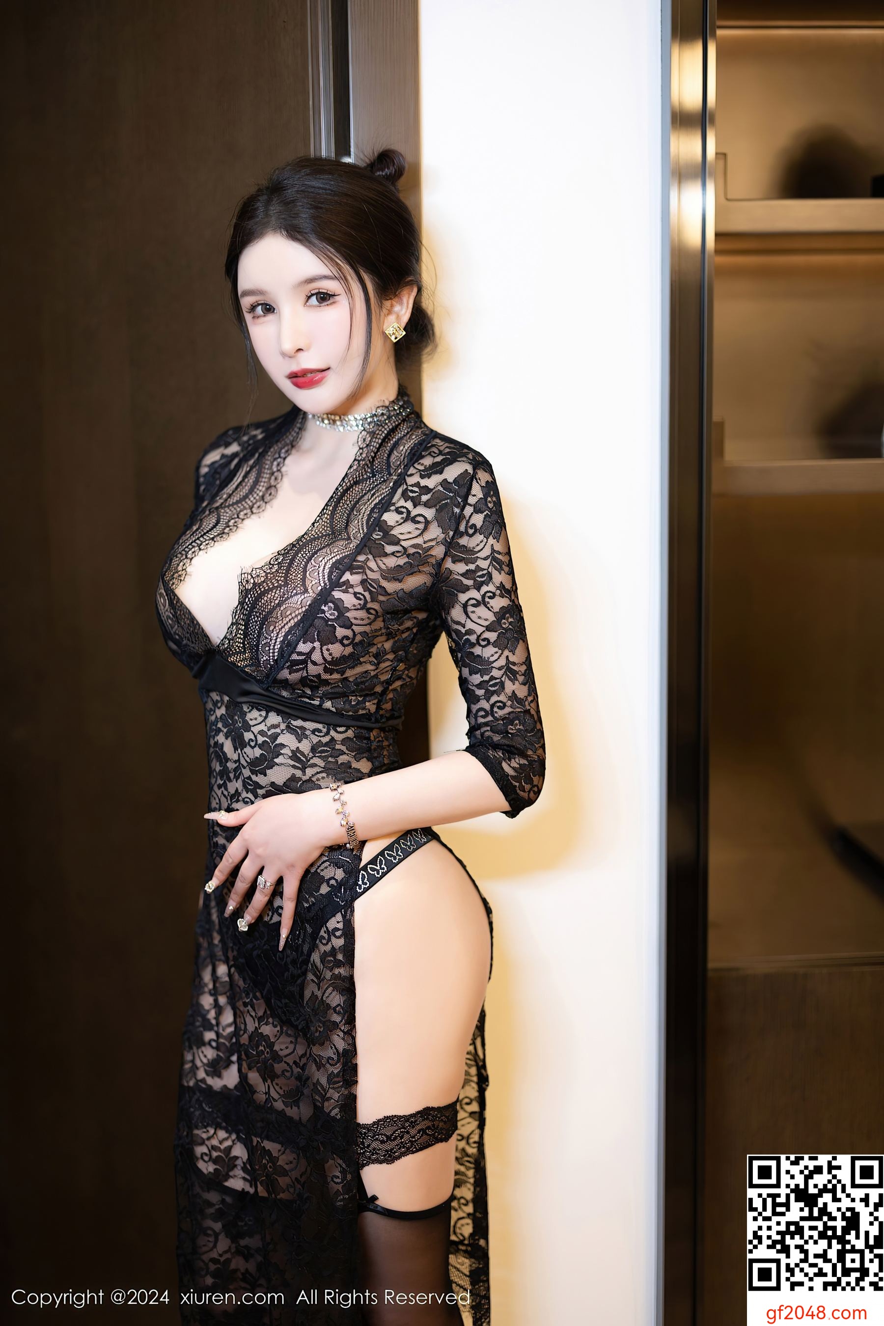 [XiuRen秀人网] No.8222 李丽莎 美腿黑丝