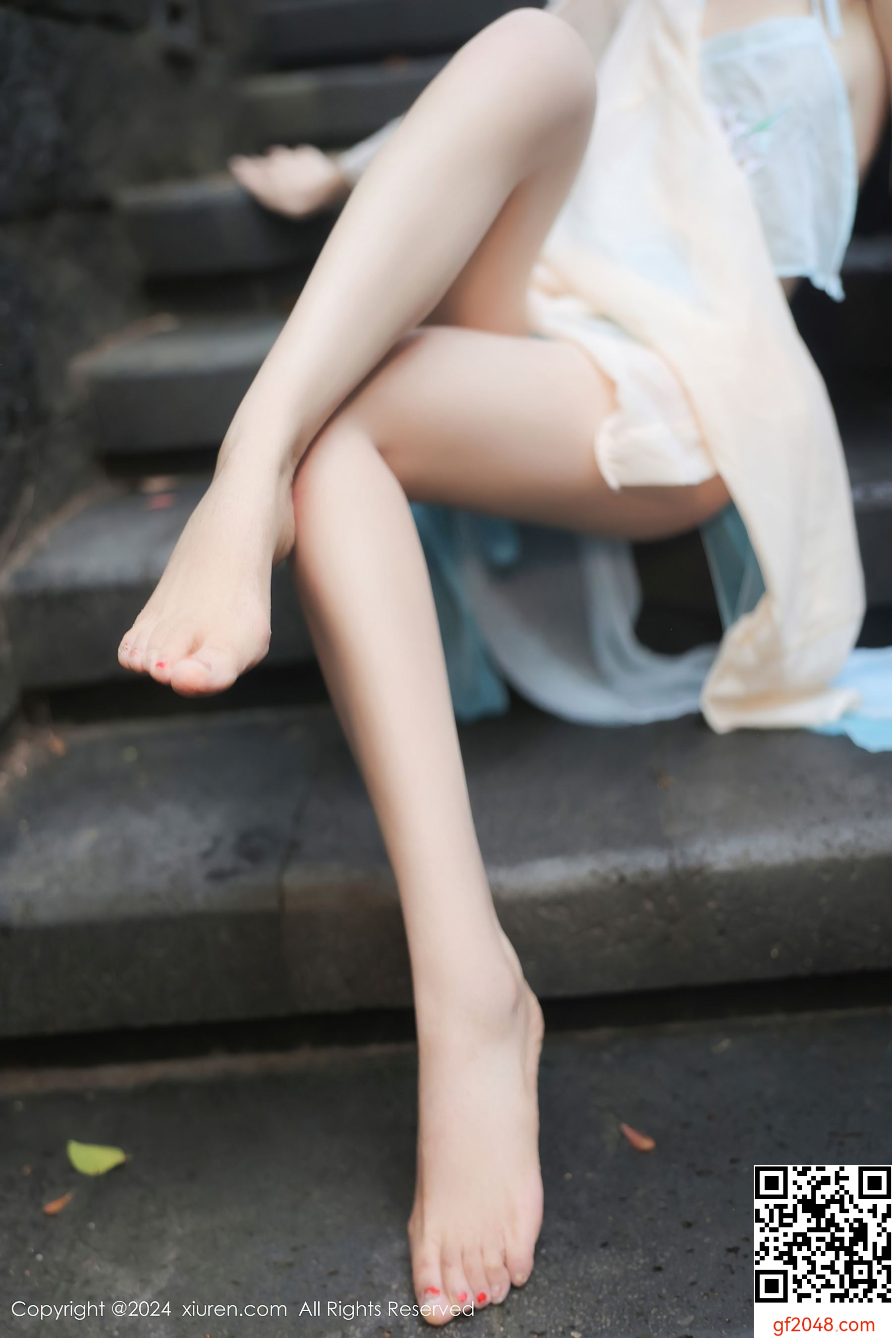 [XiuRen秀人网] No.8168 桃妖夭 妩媚美腿