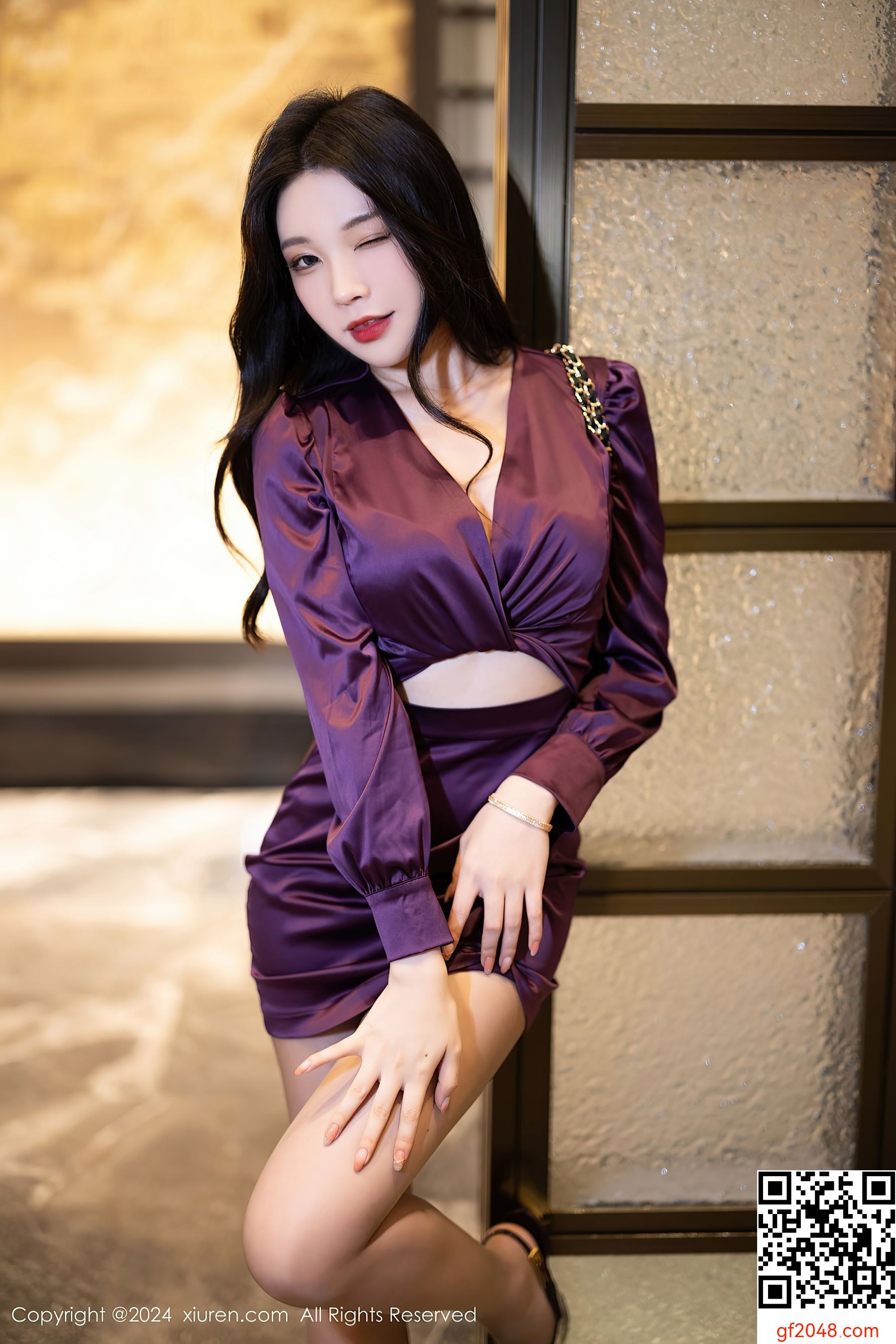 [XiuRen秀人网] No.8342 徐莉芝Booty 美腿丝袜